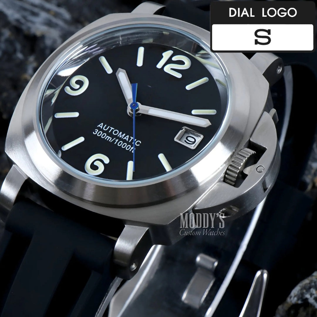 Paneiko | Black Rubber