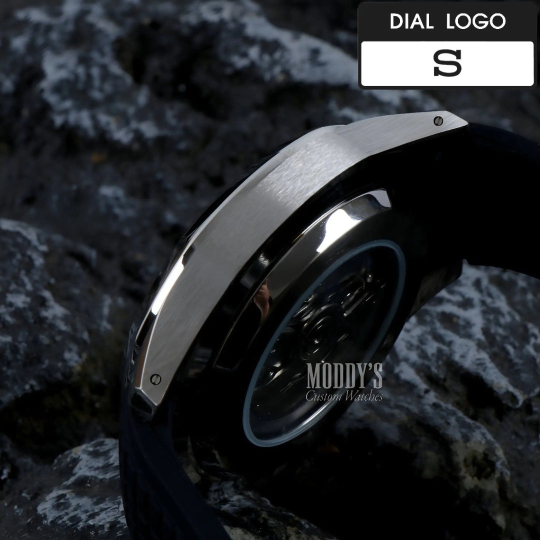 Paneiko | Black Rubber