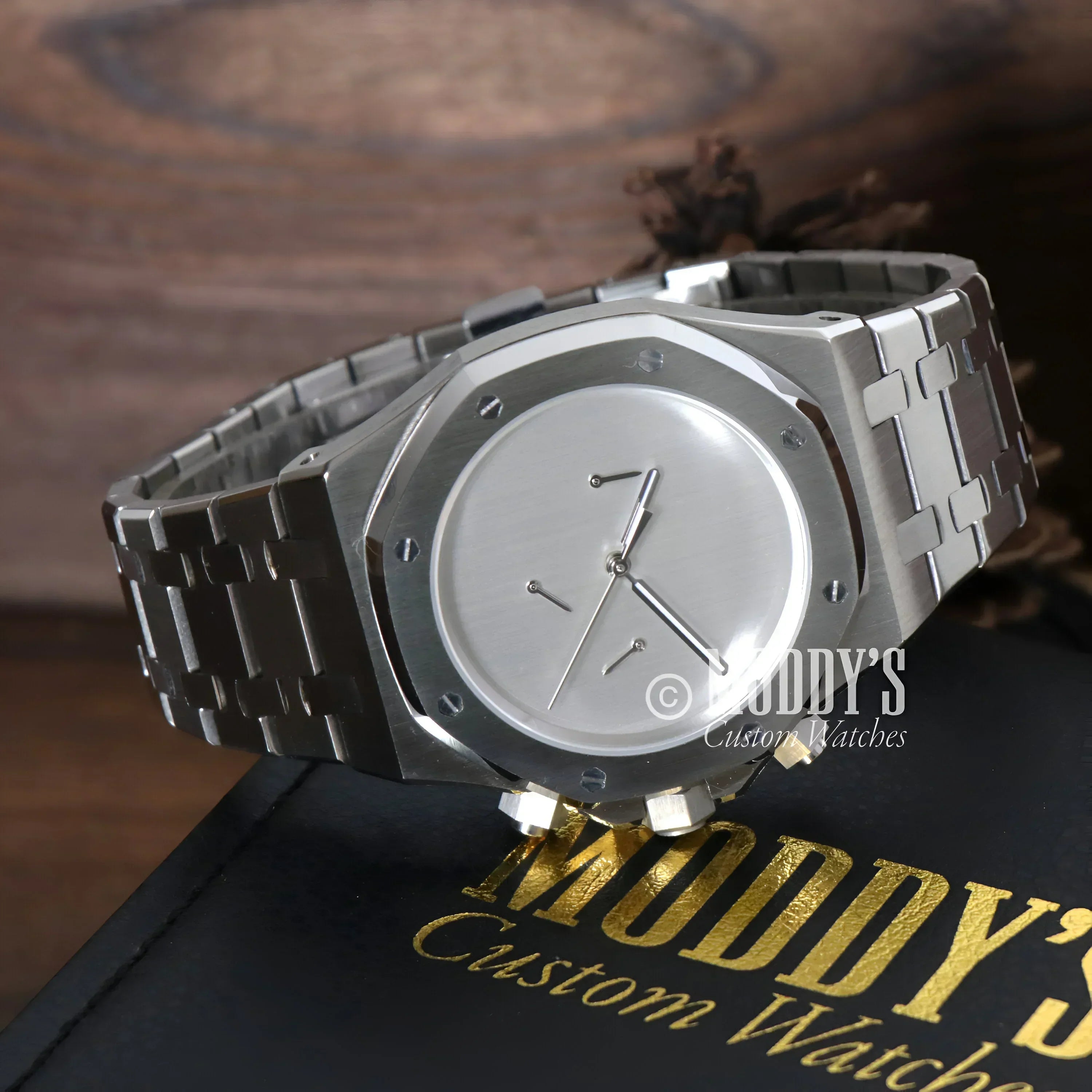 Silver-toned Royal Seikoak wristwatch with metal band and VK63 hybrid movement