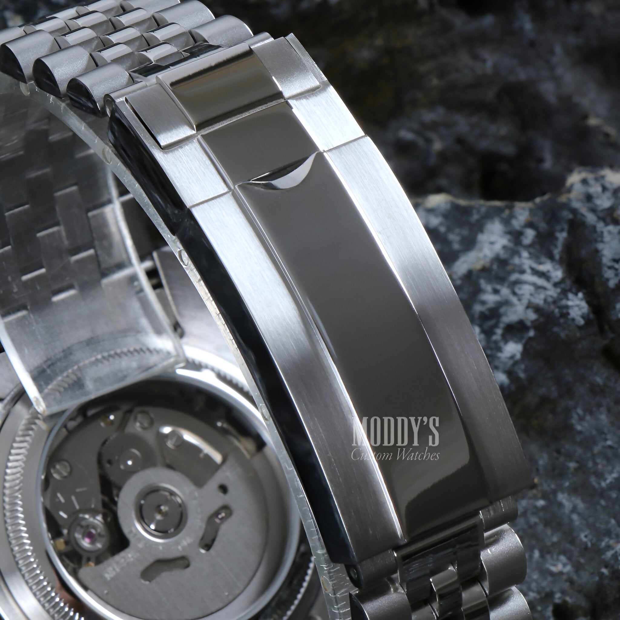 Seikojust | Classic Black