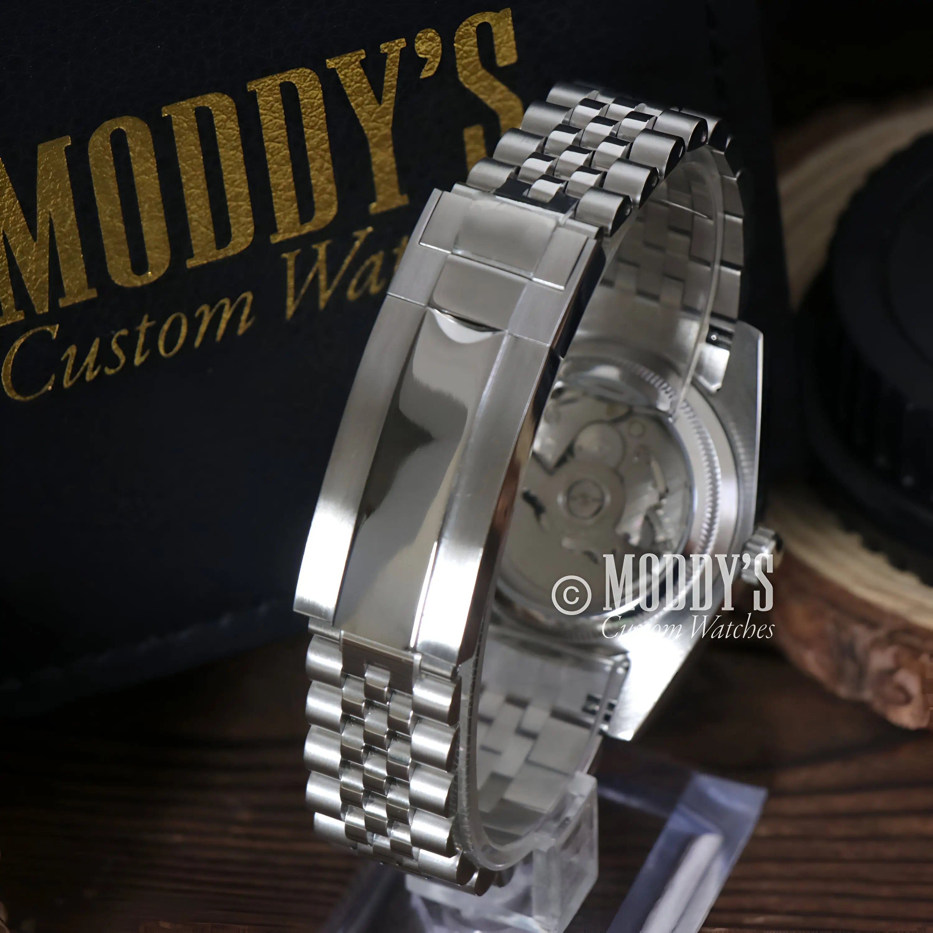 Seiko mod Datejust pink dial with 316L stainless steel Rolex-style band