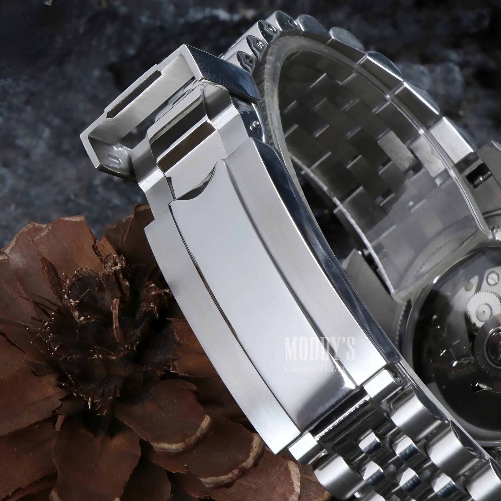 Seiko mod Datejust with NH35 automatic, champagne dial, diamond bezel