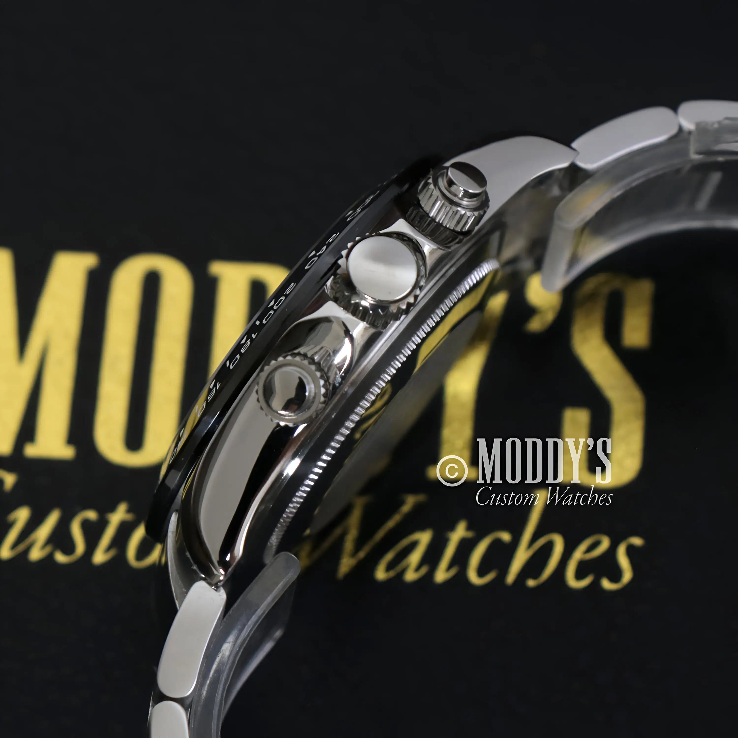 Seiko VK63 hybrid mod Daytona watch with black dial, water resistance