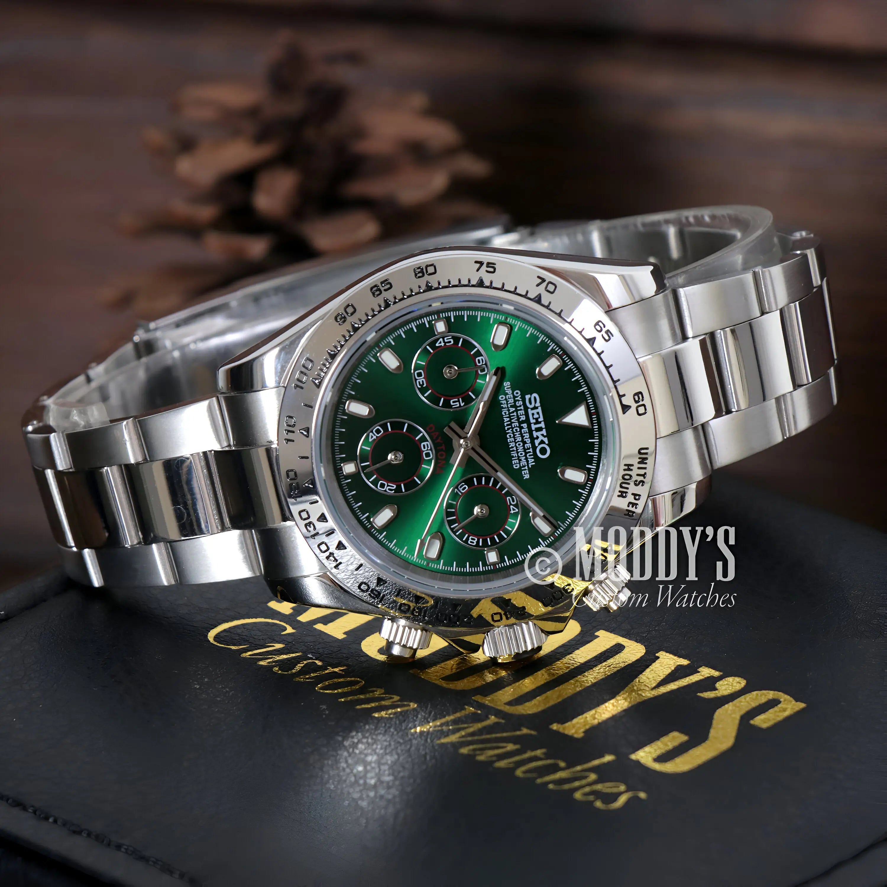 Green Seiko VK63 Hybrid Chronograph Watch with Stainless Steel 316L Band