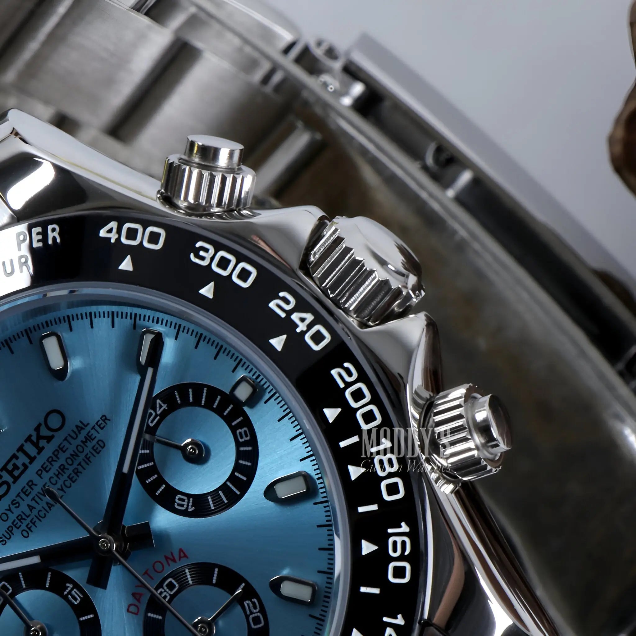 Seiko VK63 hybrid mod Daytona with ice blue dial and black bezel