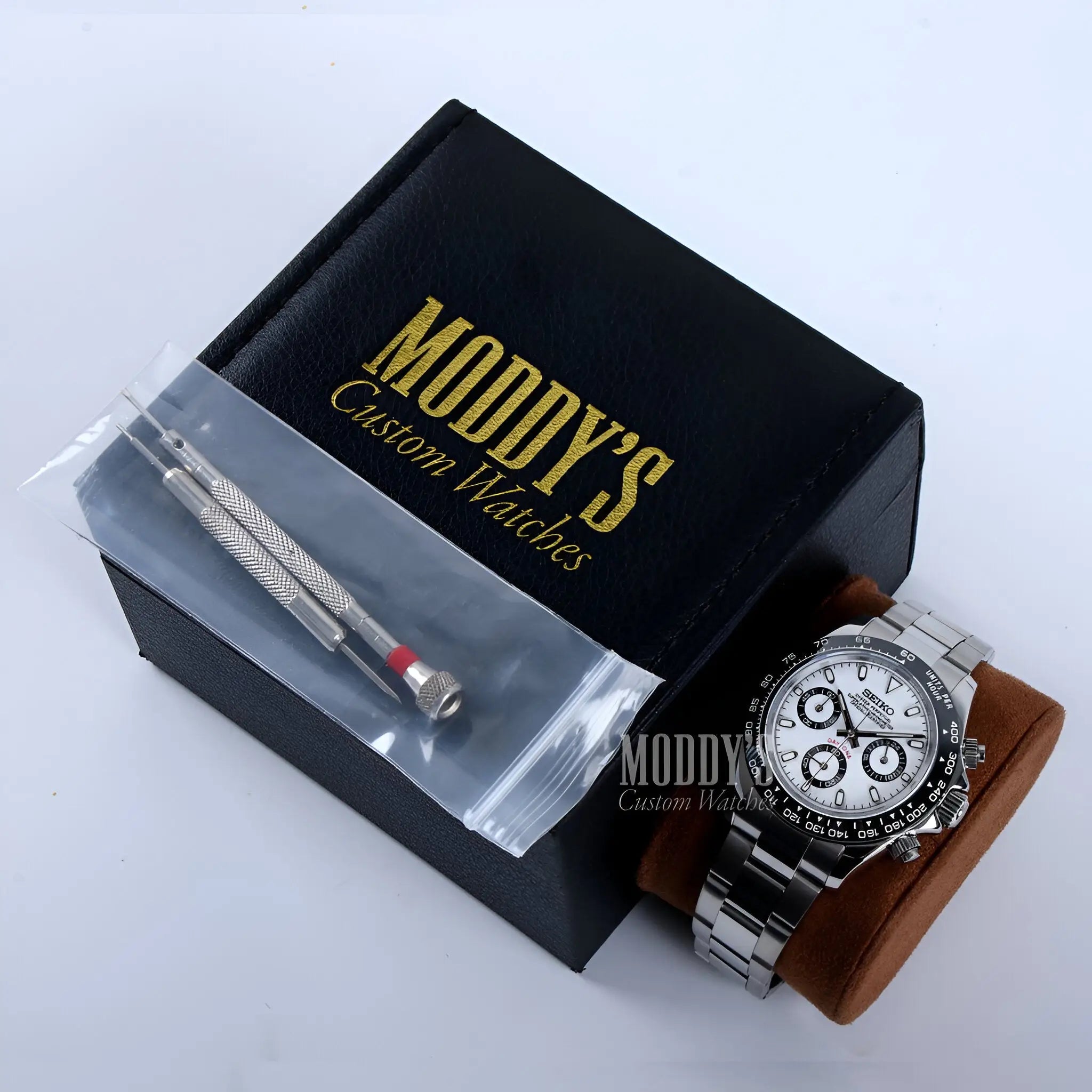 Seiko mod Daytona Seitona Panda watch with silver black dial steel band