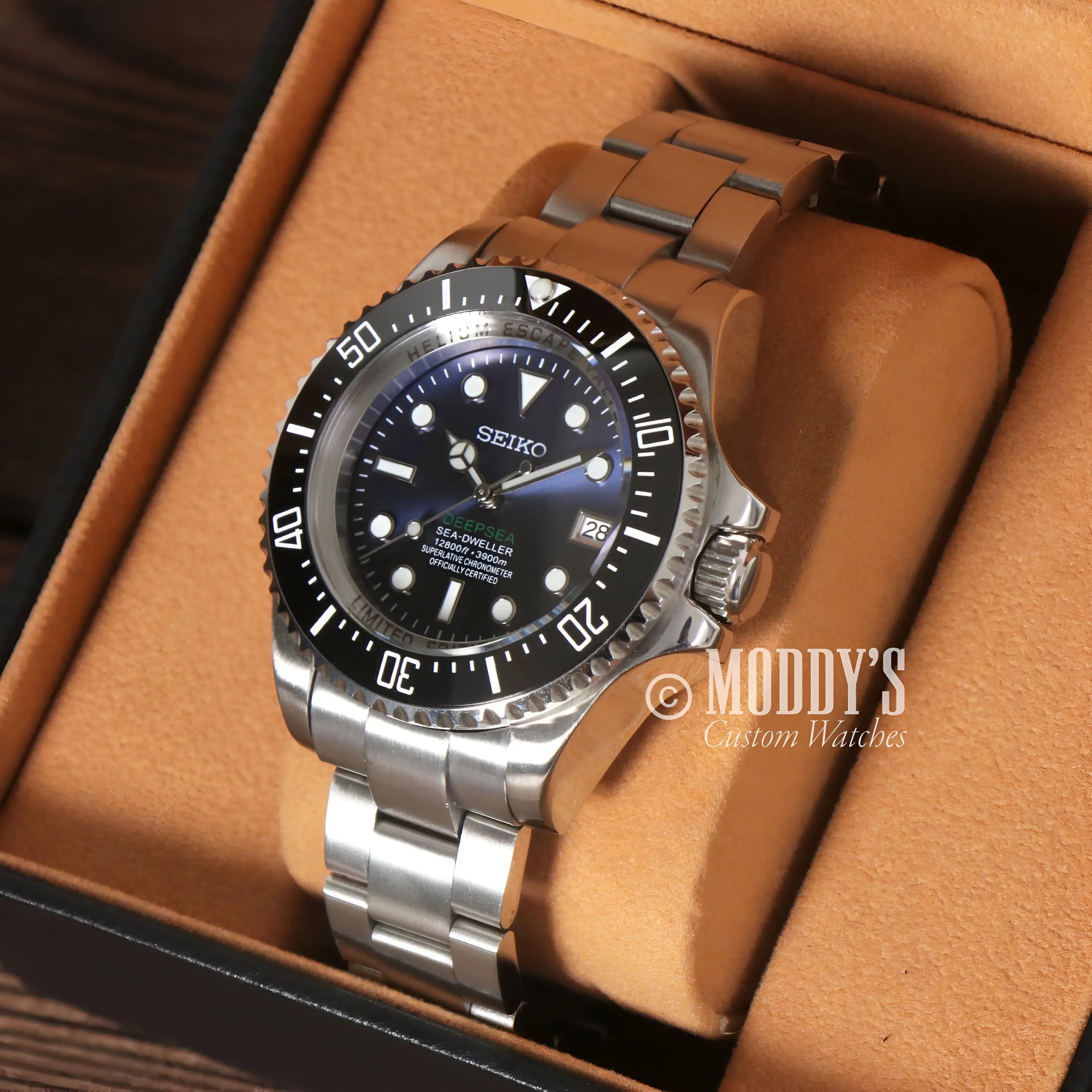 Seiko NH35 automatic mod Deepsea with 316L stainless steel bracelet and black dial