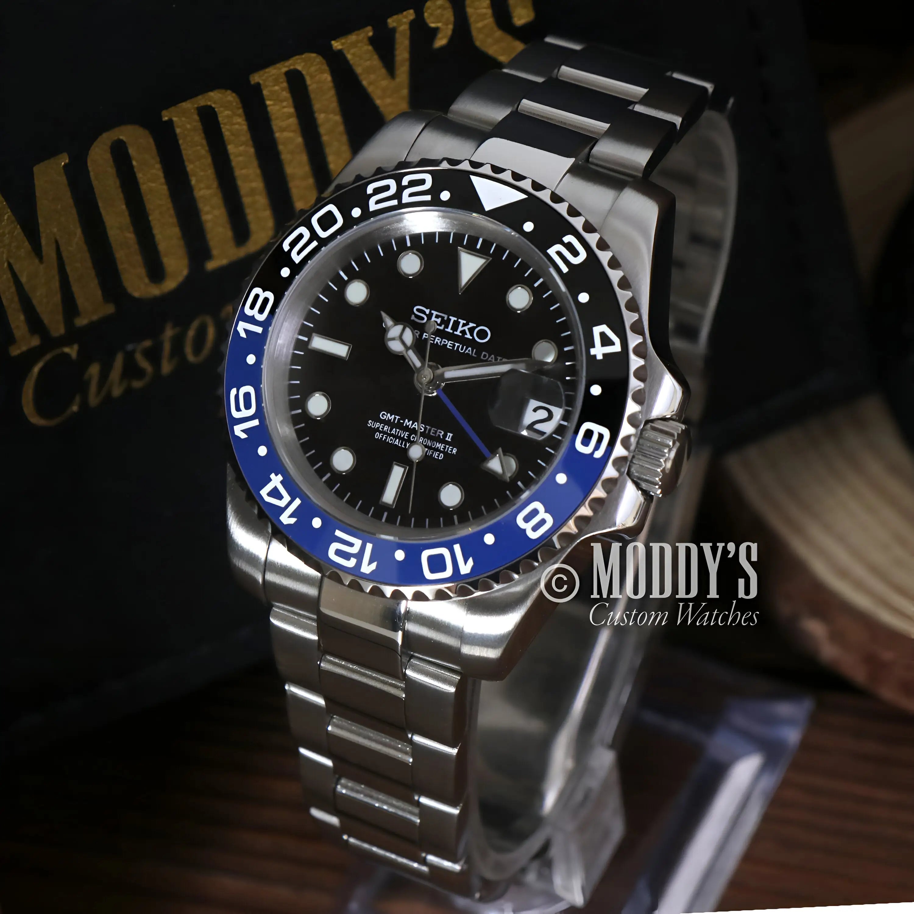 Seiko mod GMT Batman watch with NH34 automatic movement, black dial, blue bezel