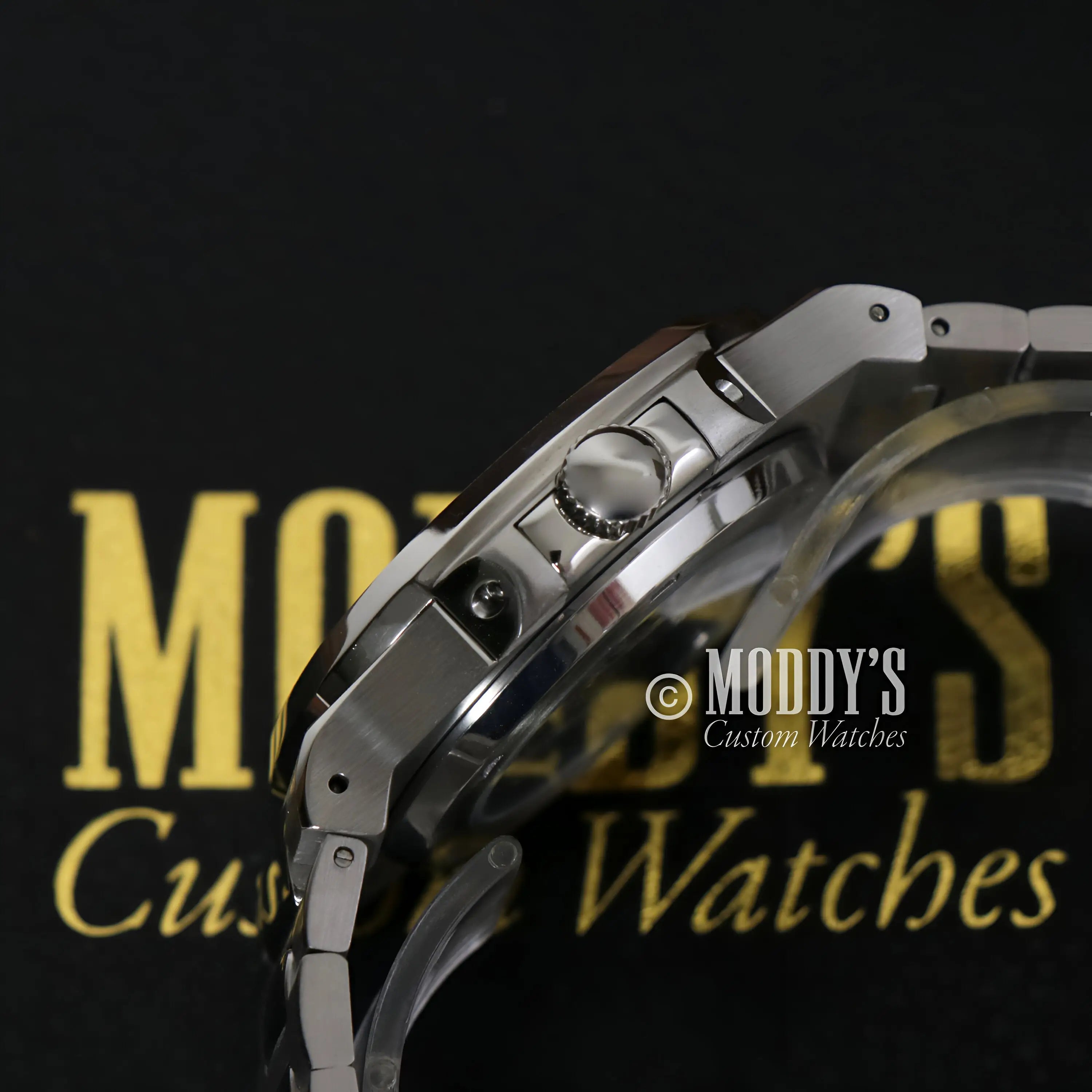 Seiko NH35 automatic Nautiko Cream silver watch with black dial