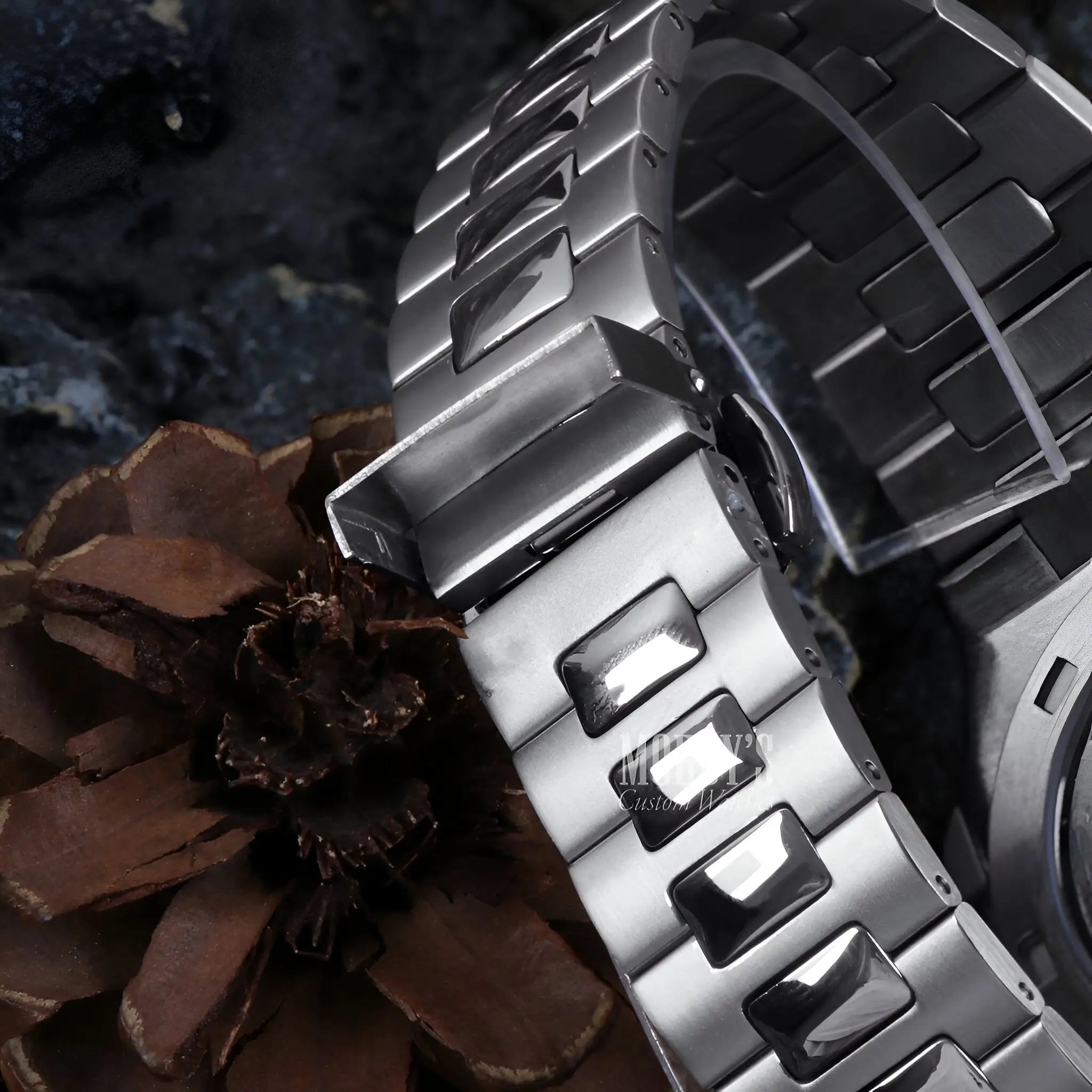 Seiko mod Nautilus stainless steel watch band with brushed and polished silver links