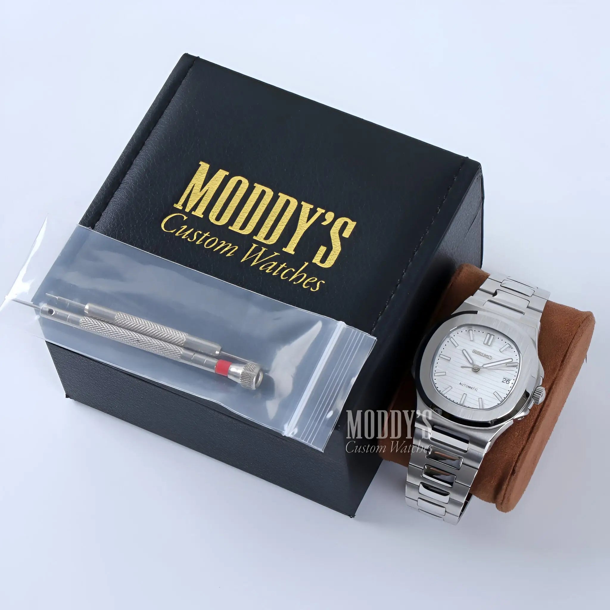 Nautiko White Seiko mod Nautilus watch with NH35 automatic movement