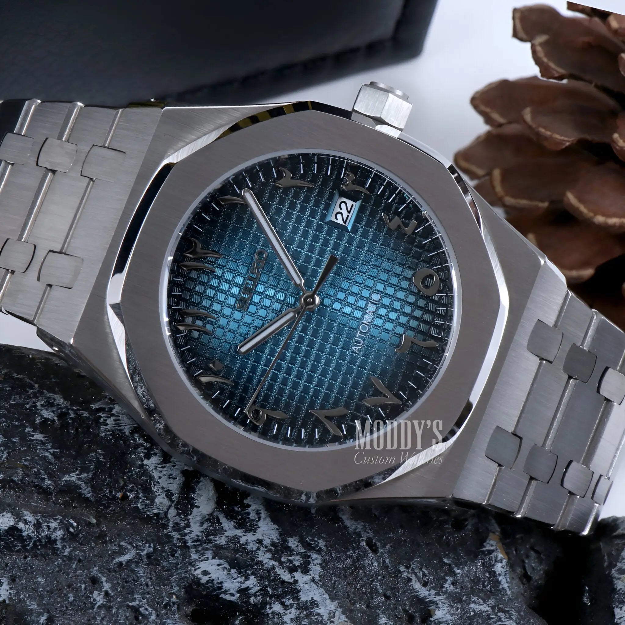 Royal Oak mod watch with Seiko NH35 automatic movement, blue mosaic dial