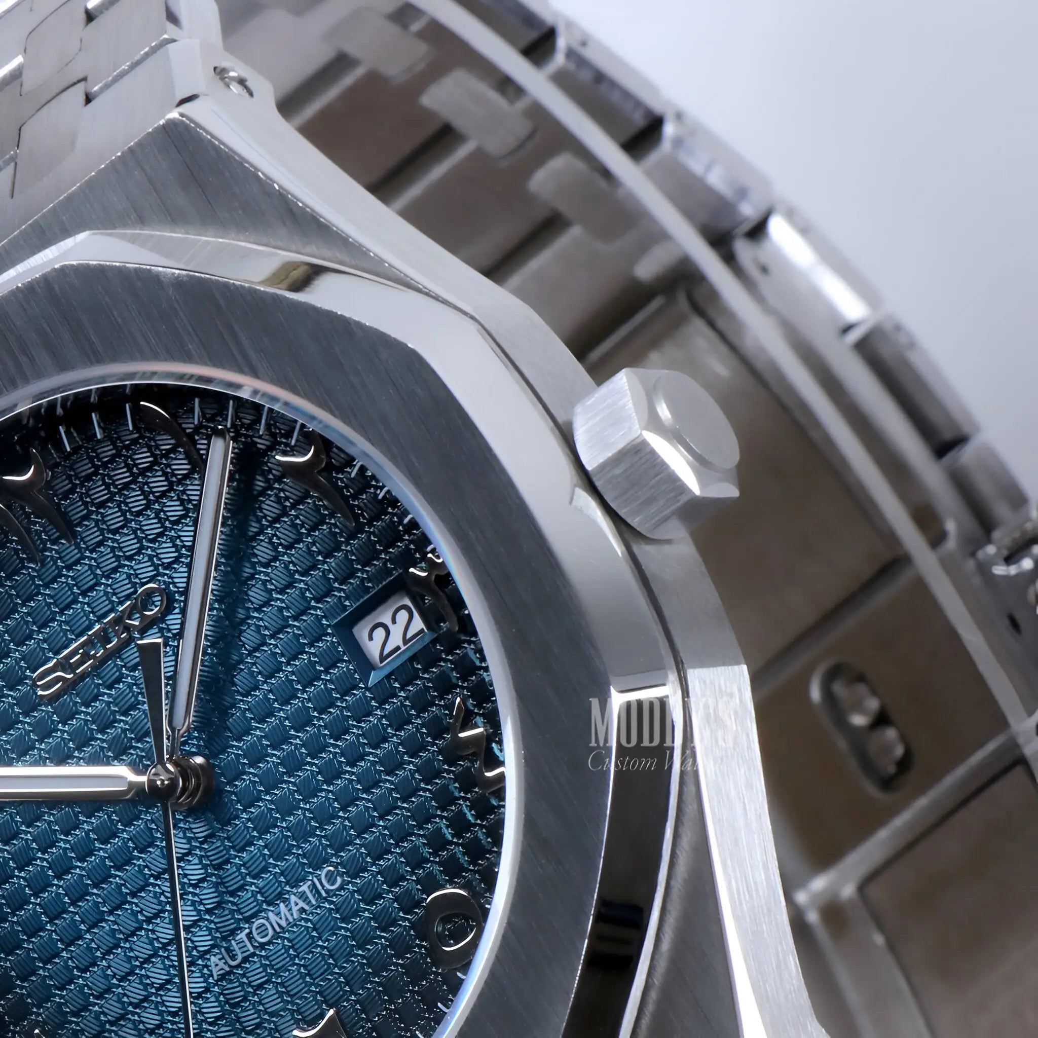 Royal Seikoak Arabic Blue Seiko NH35 automatic watch with textured dial