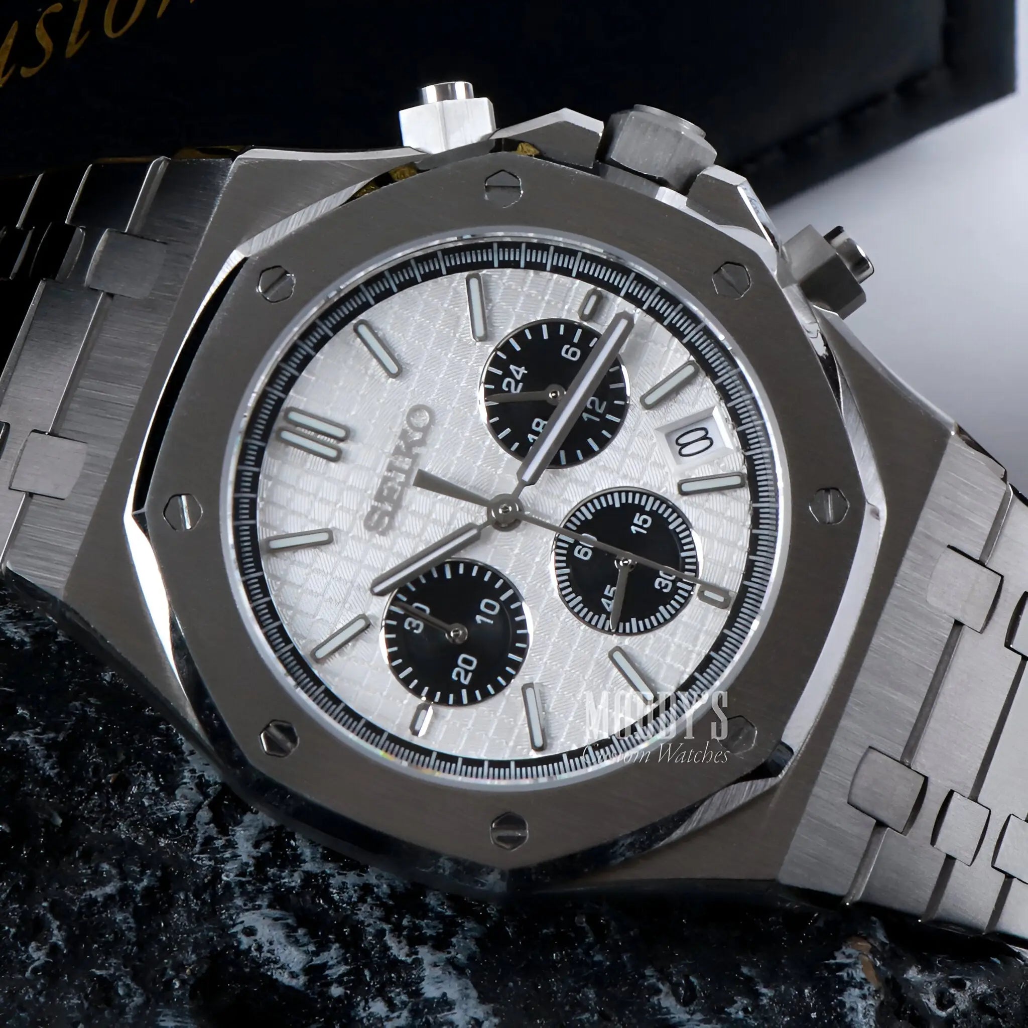 Royal Seikoak Chrono Panda mod with VK63 hybrid and stainless steel band