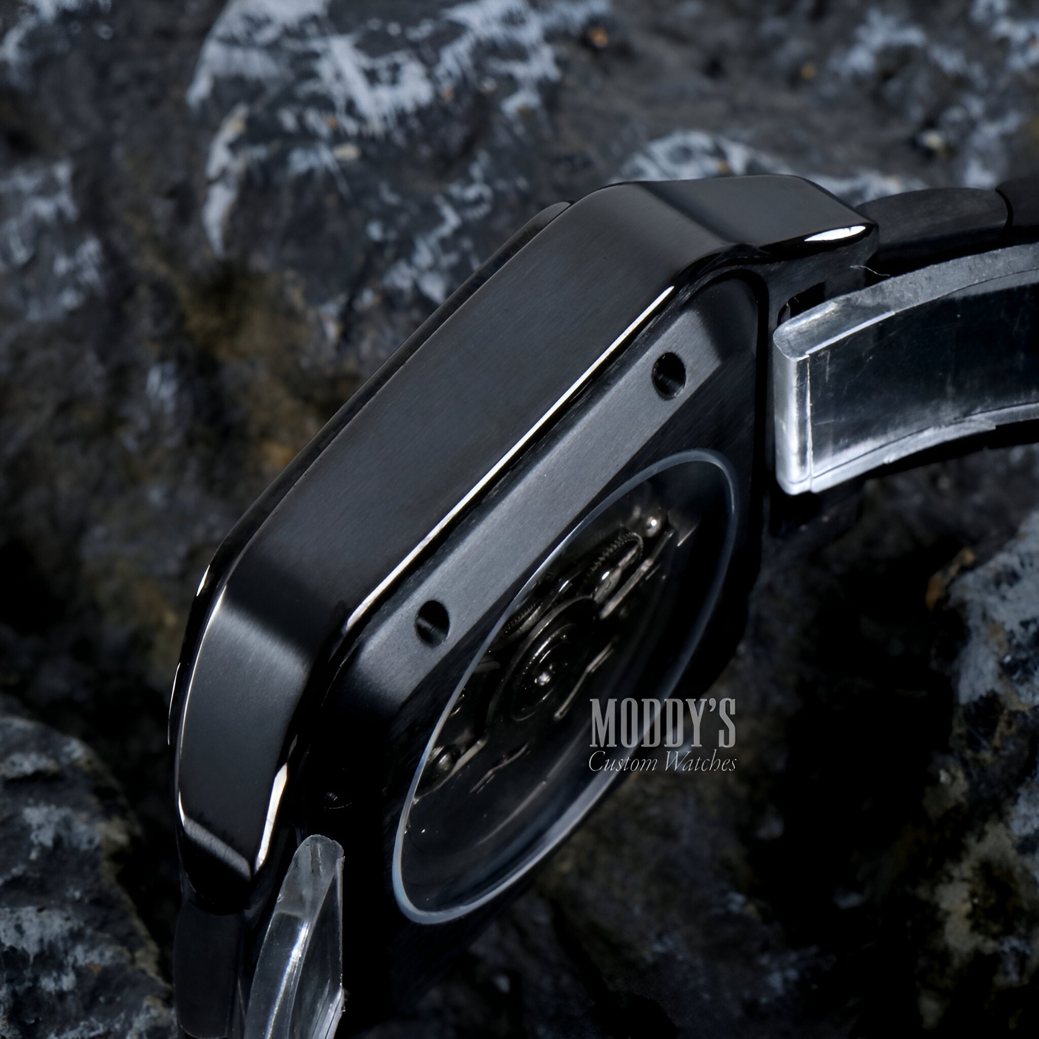 Santeiko | Black Ghost Arabic