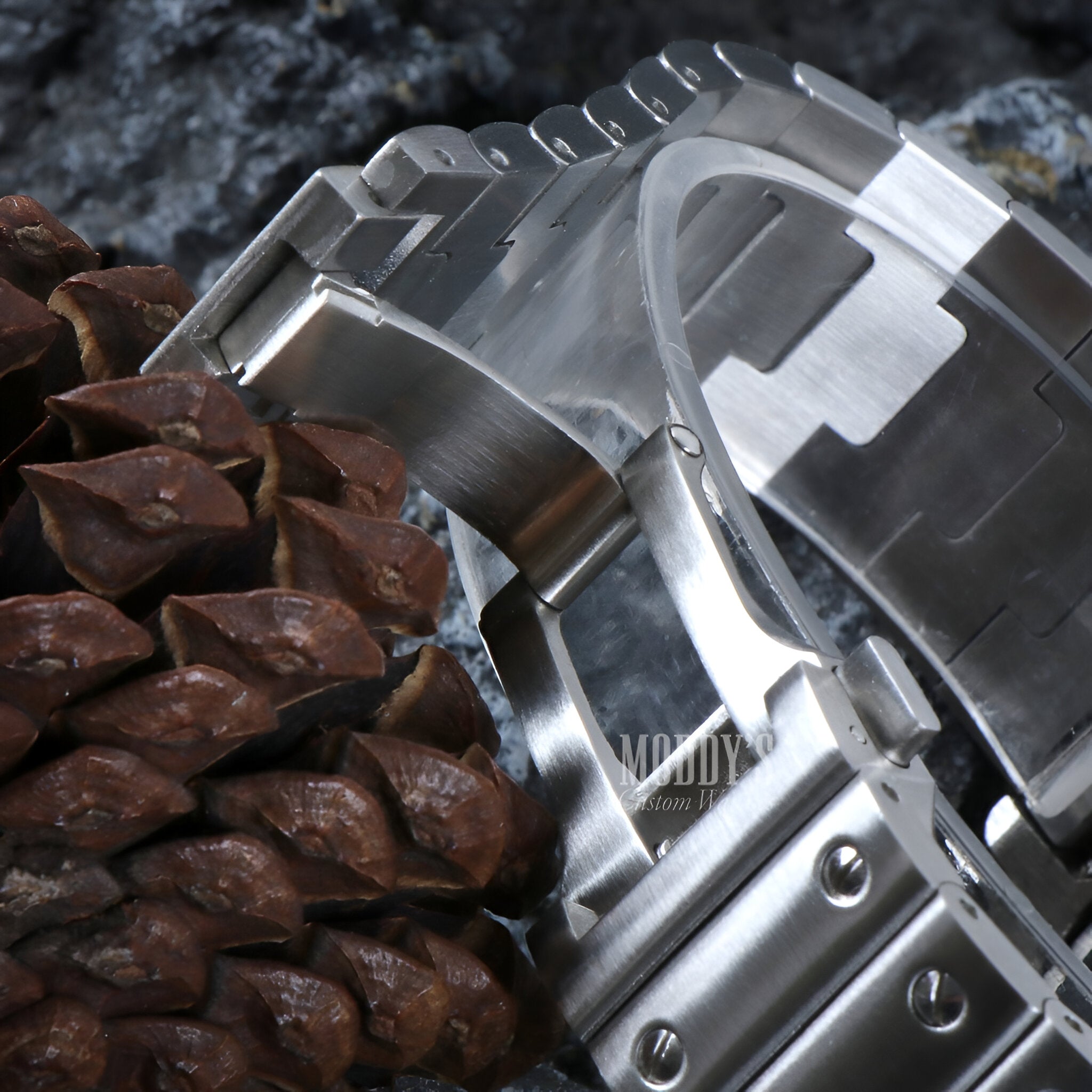 Santeiko | White Fck 9 to 5