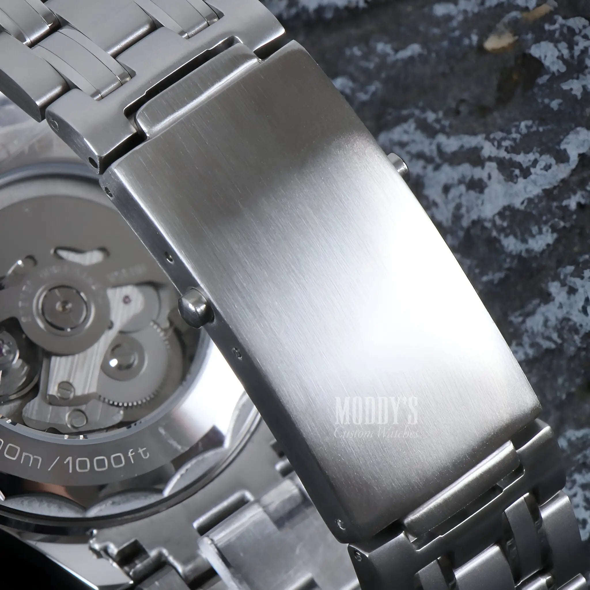 Prestigious Seiko NH35 Seikomaster Blue diver watch with 100m resistance