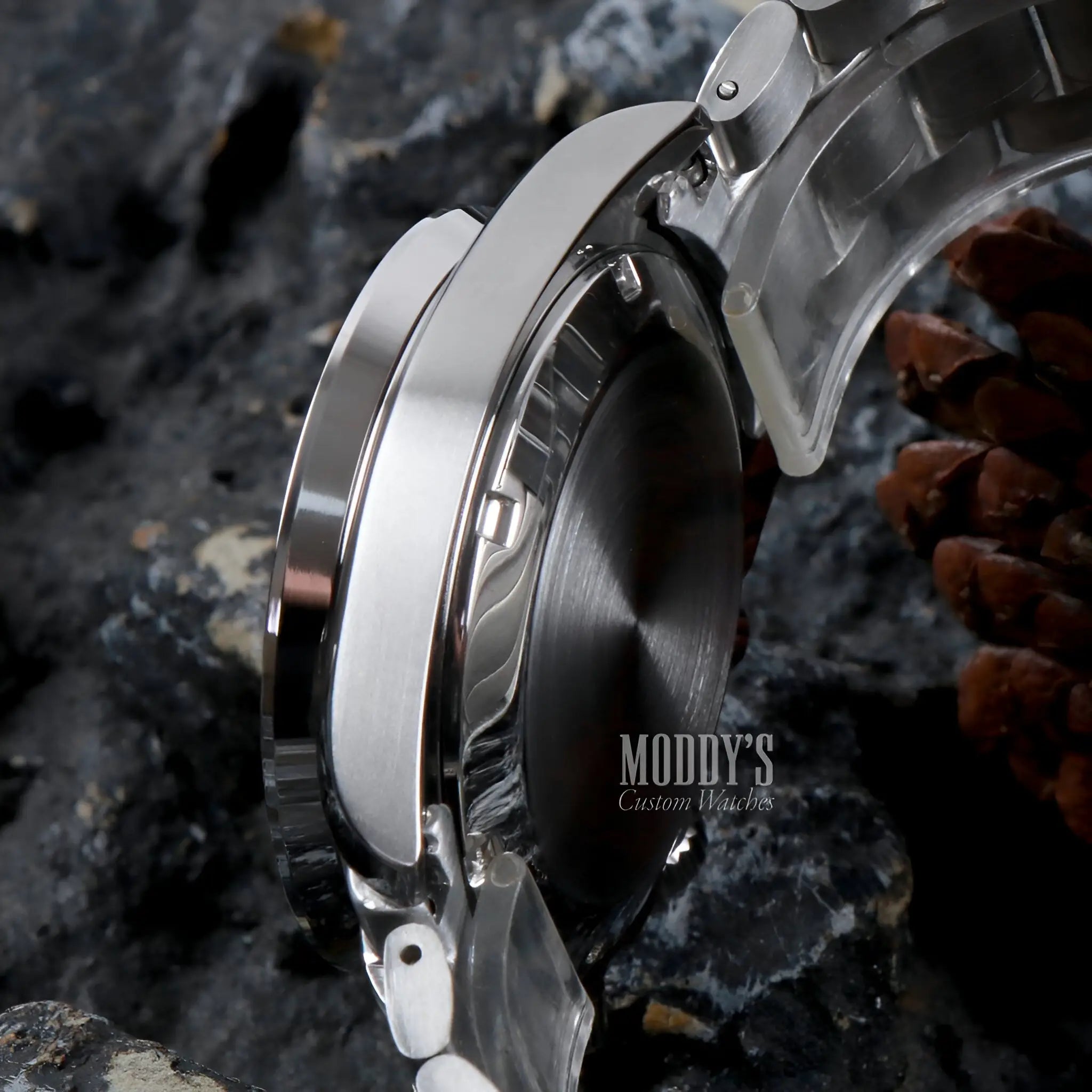 Speedseiko Black: silver stainless steel watch with black face, white accents, VK63 hybrid movement