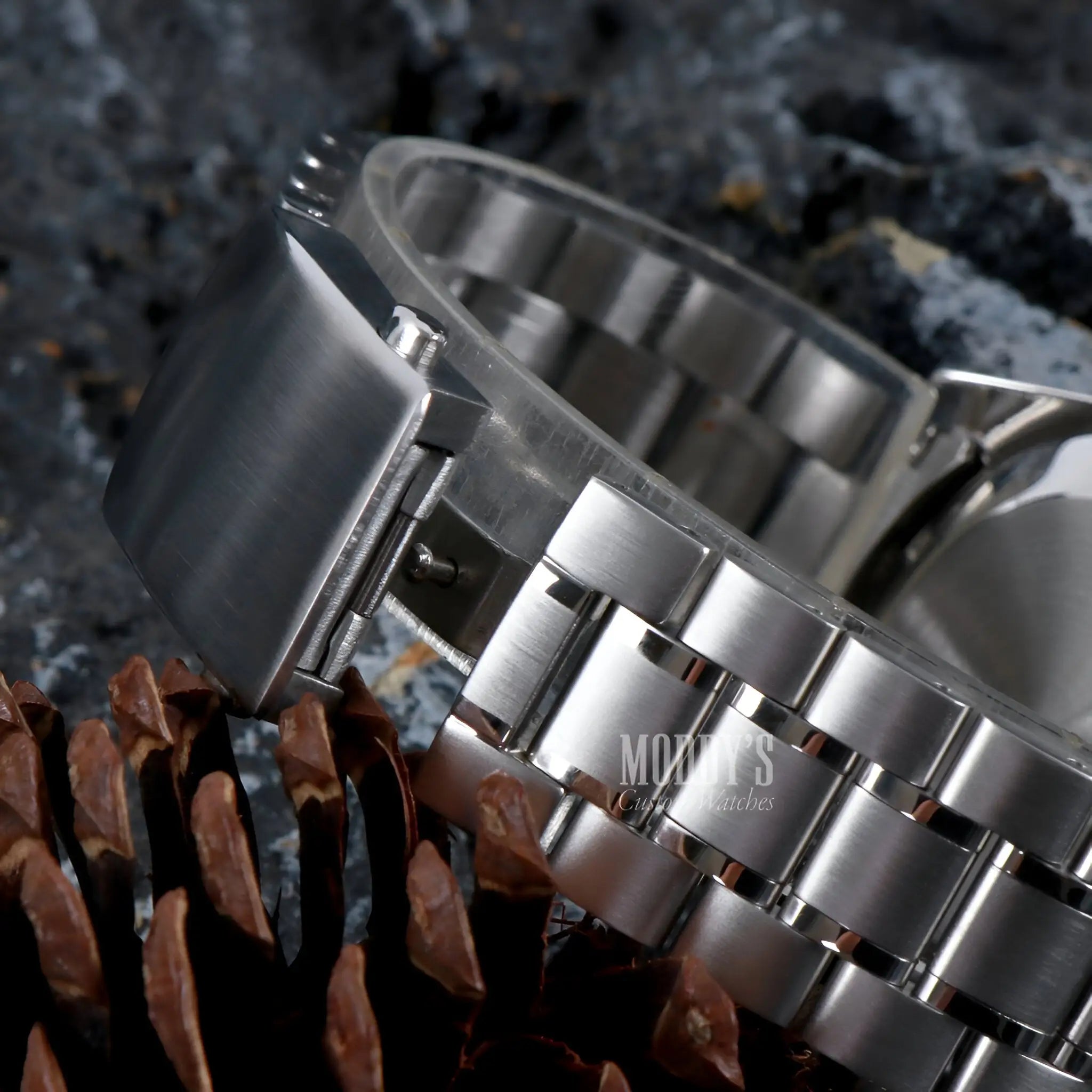 Silver stainless steel watch band with links and clasp for Seiko VK63 hybrid Speedmaster mod