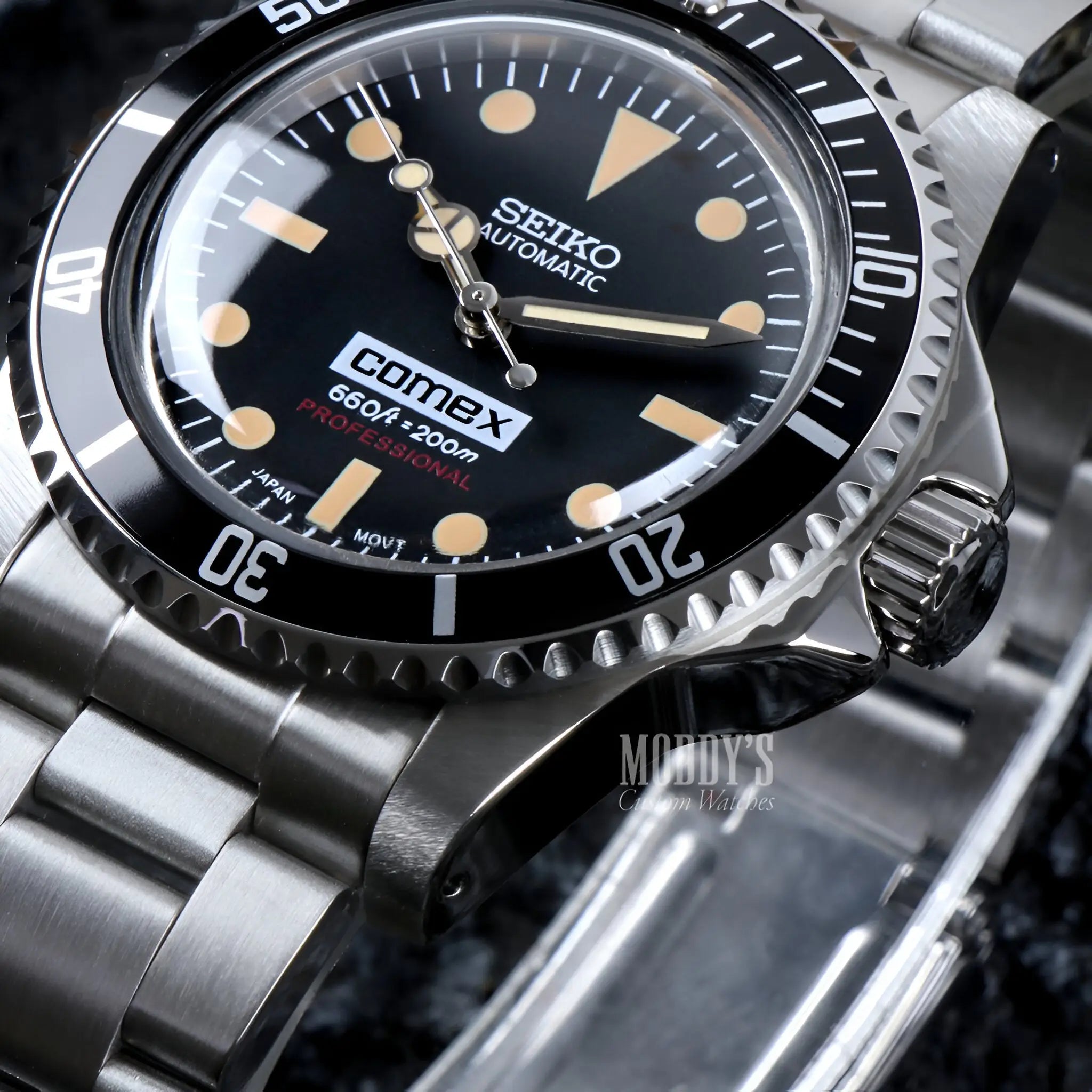 Seiko mod submariner vintage with NH35 automatic, black dial, luminous hands