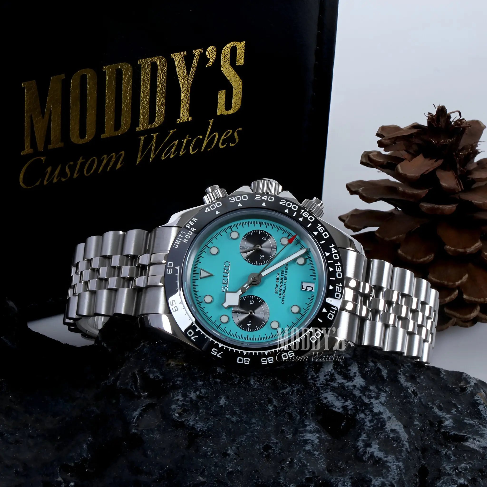 Tudeiko Chrono Blue watch with Seiko VK63 hybrid movement