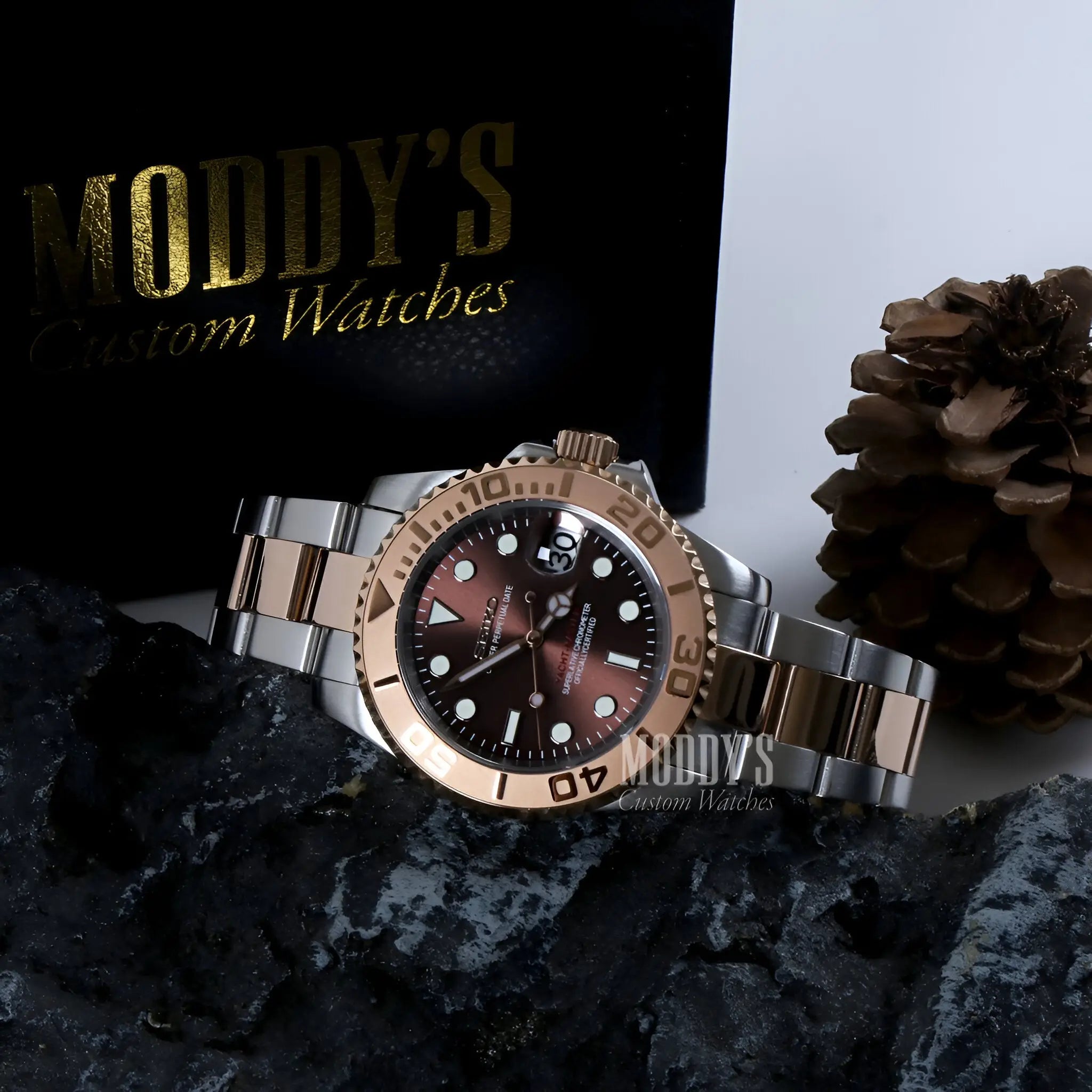 Seiko NH35 automatic rose gold and 316L stainless steel watch with brown dial