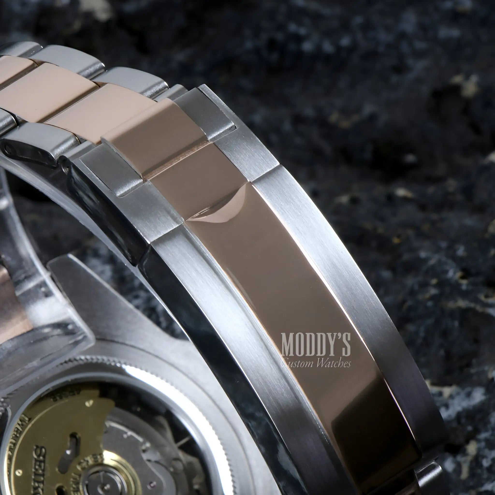 Seiko NH35 automatic stainless steel watch with rose gold accents