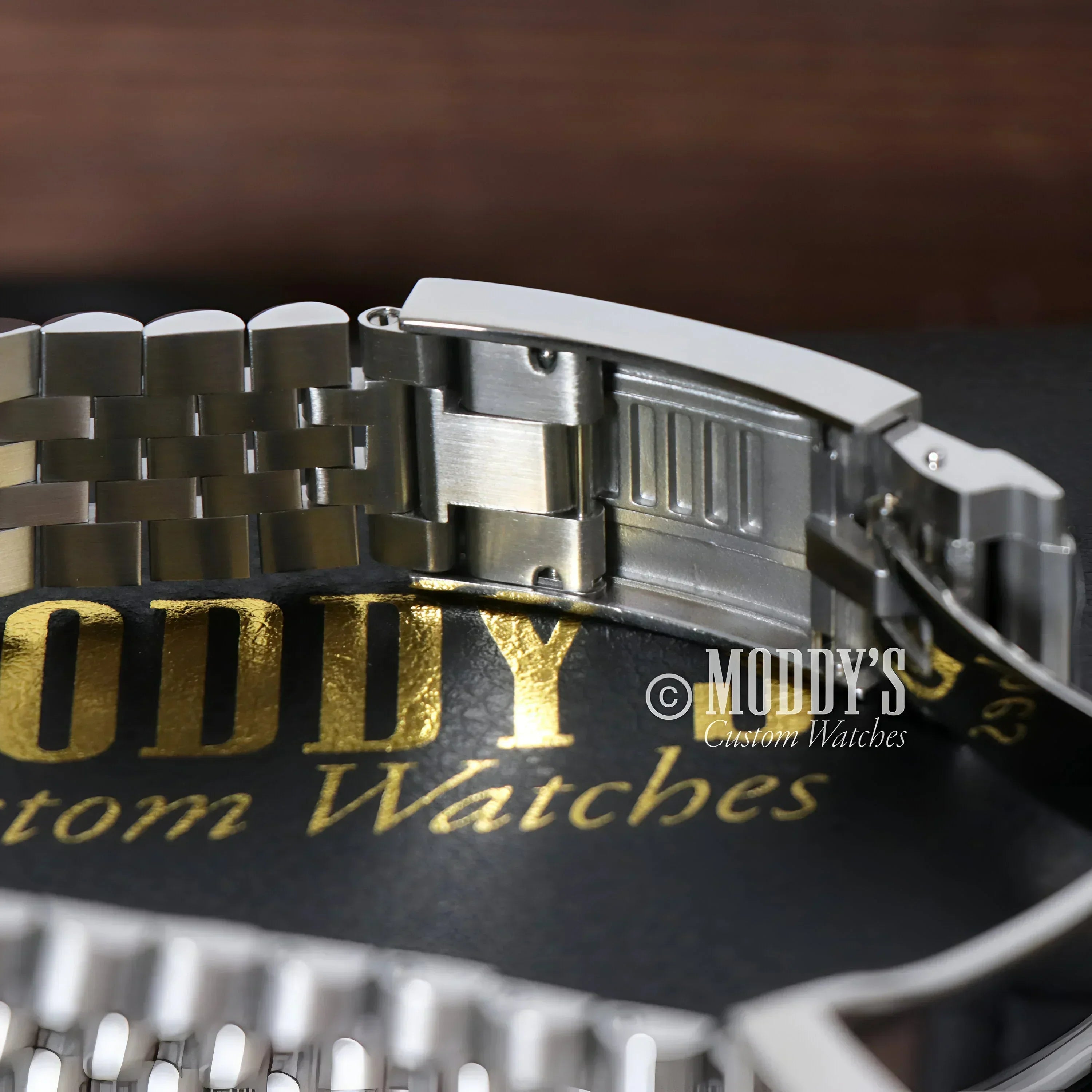 Silver watch band clasp for GMTeiko Bruce Wayne with Seiko Mod GMT NH34 automatic movement