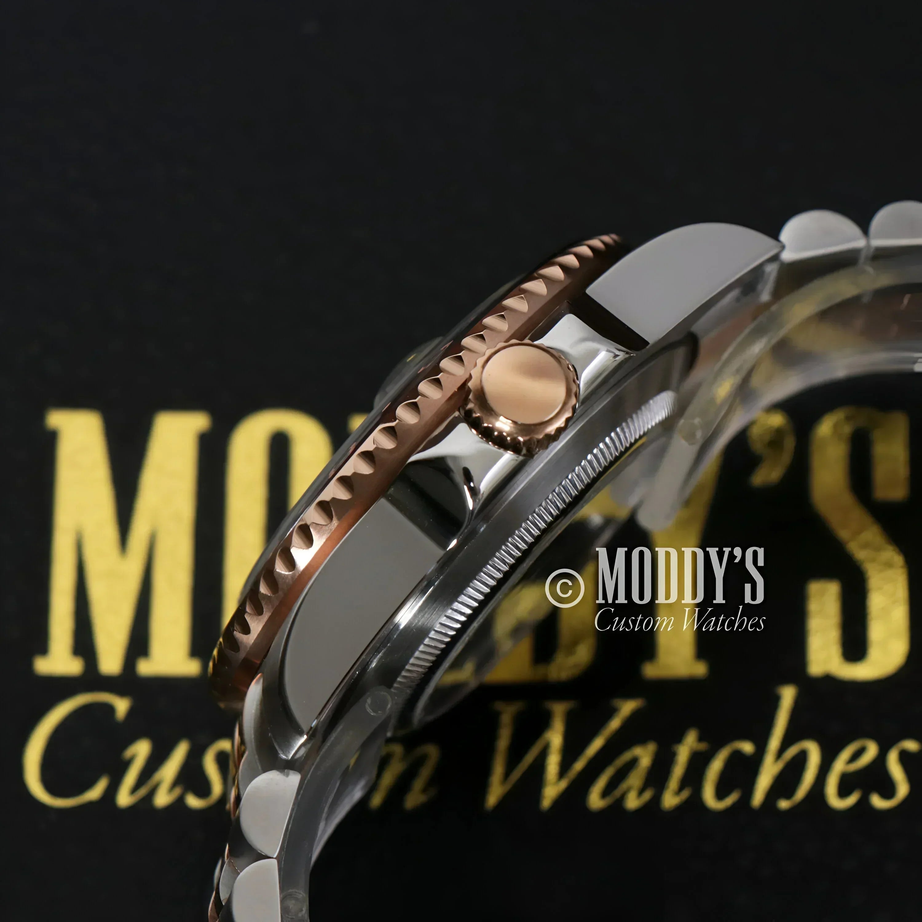 Rose gold and silver GMTeiko Rootbeer wristwatch with Seiko nh34 automatic movement