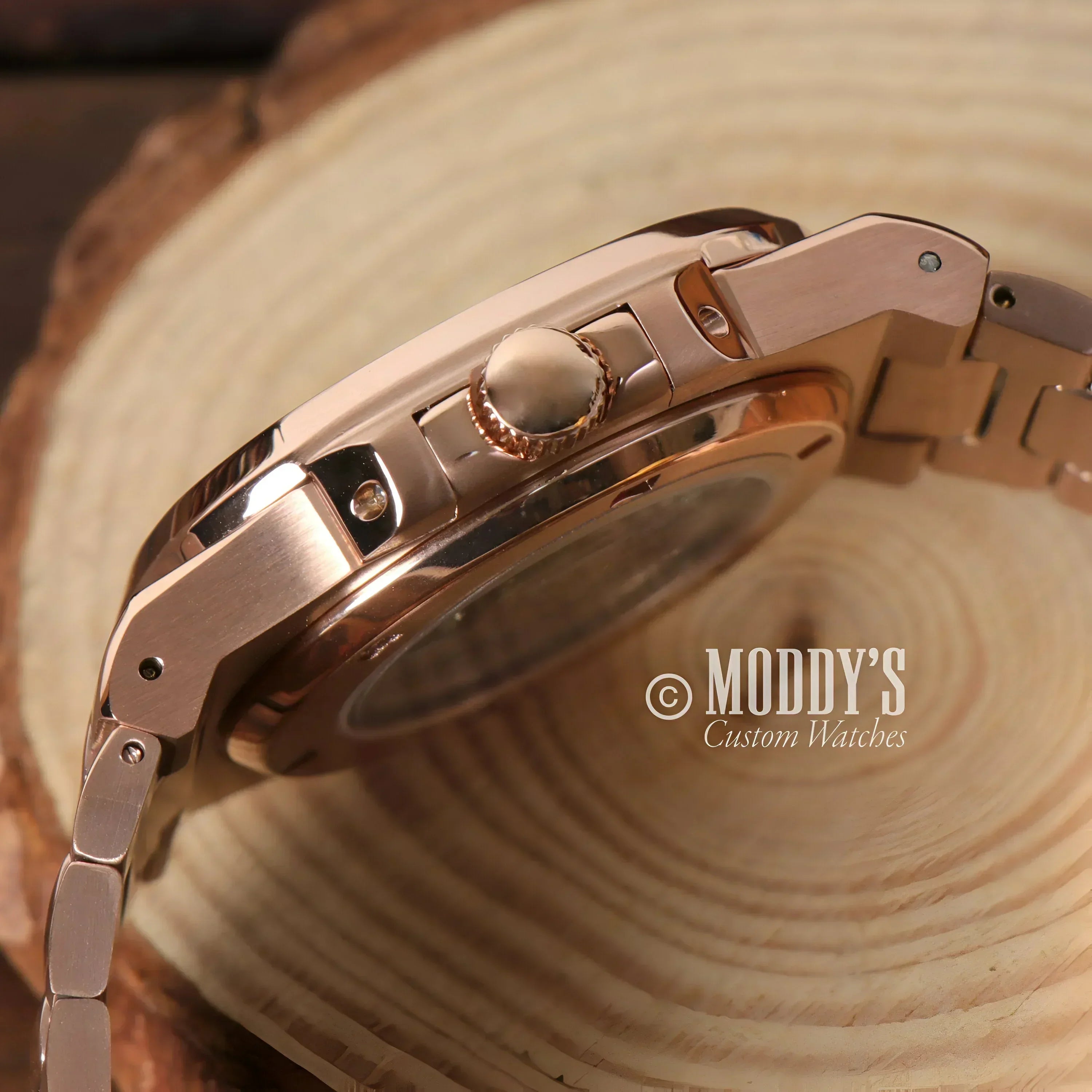 Nautiko Rose Gold Brown wristwatch features NH35 automatic movement and 904L stainless steel