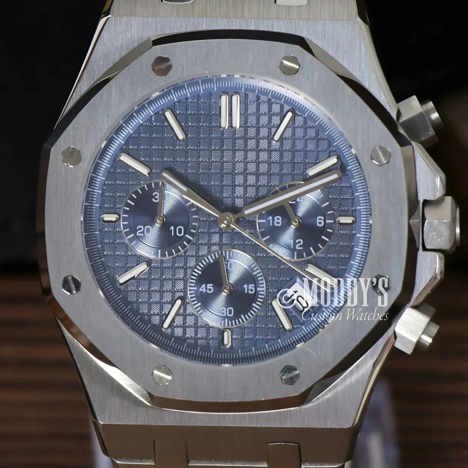 Silver-toned chronograph wristwatch Royal Seikoak with VK63 hybrid movement