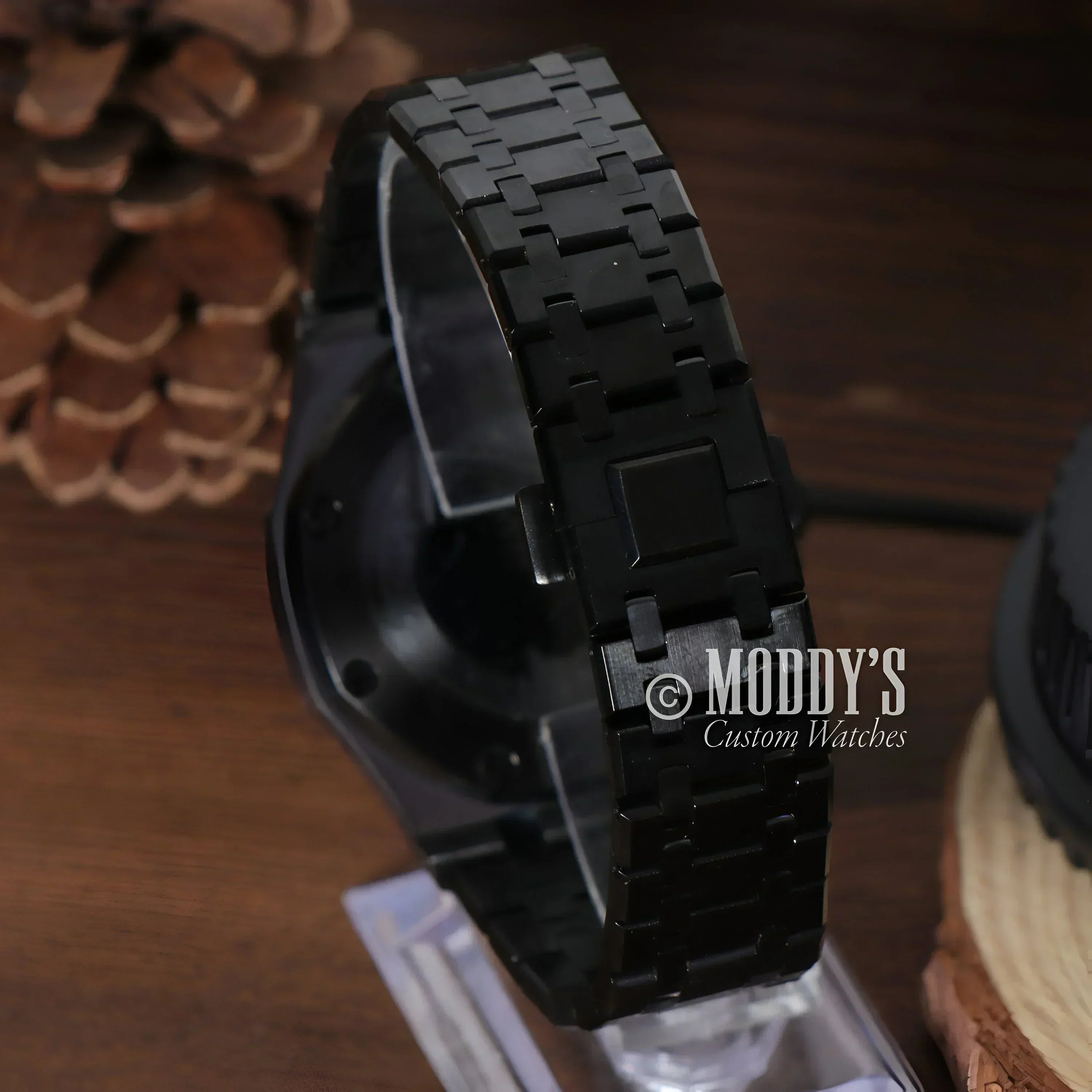 Black metal watch band for Royal Seikoak Chrono Triple Black, featuring Seiko VK63 hybrid