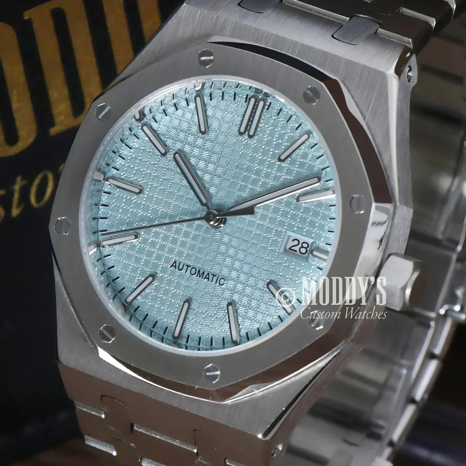 Silver-toned Seiko Mod Royal wristwatch with NH35 automatic movement in Ice Blue