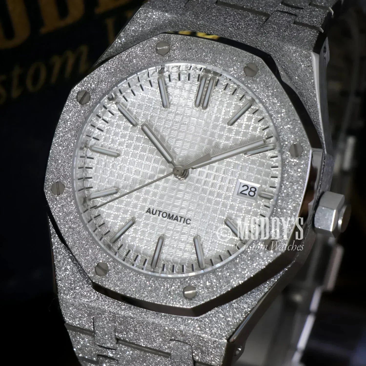 Silver-toned automatic wristwatch Royal Seikoak with NH35 automatic movement