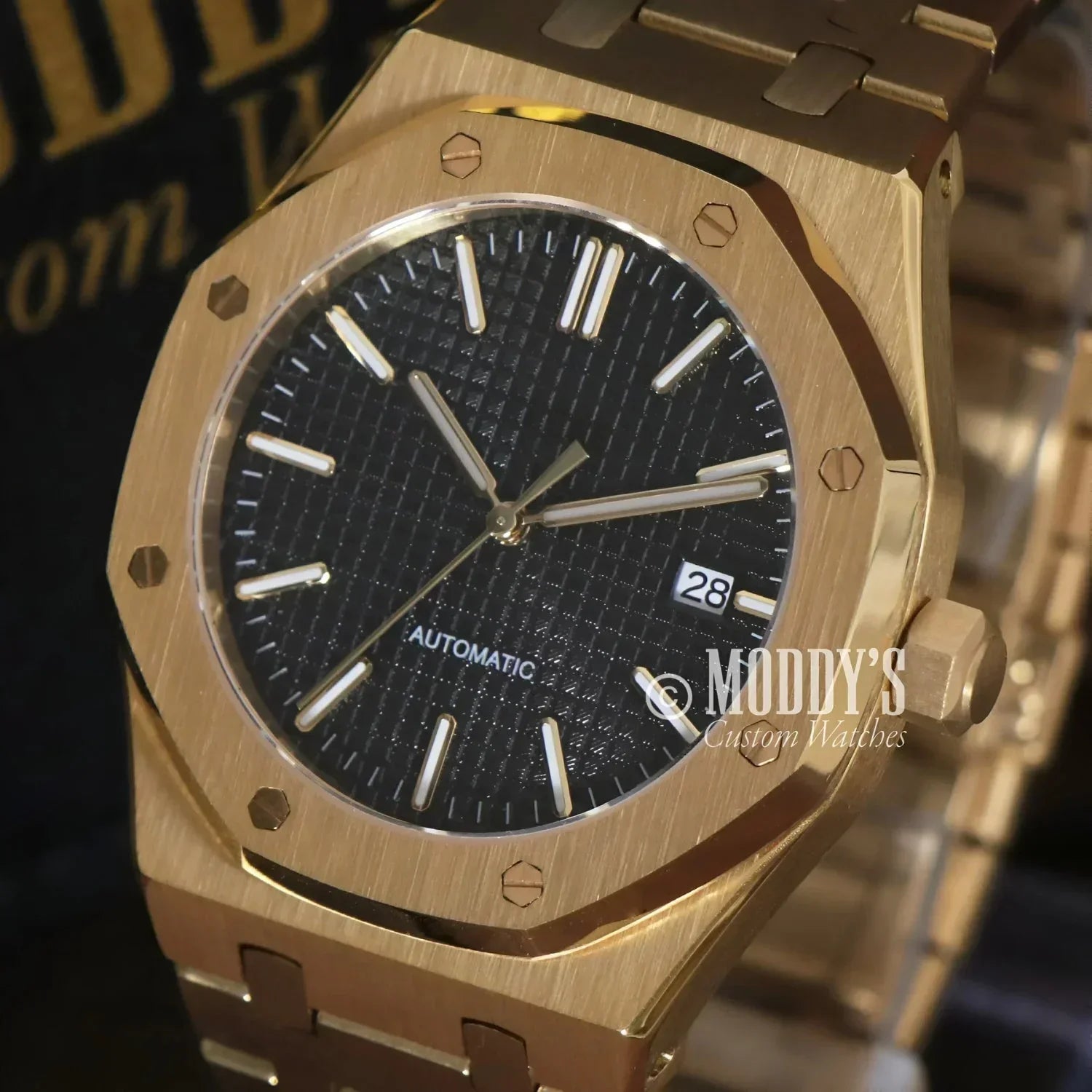 Gold-toned automatic Royal Seikoak wristwatch featuring NH35 automatic movement