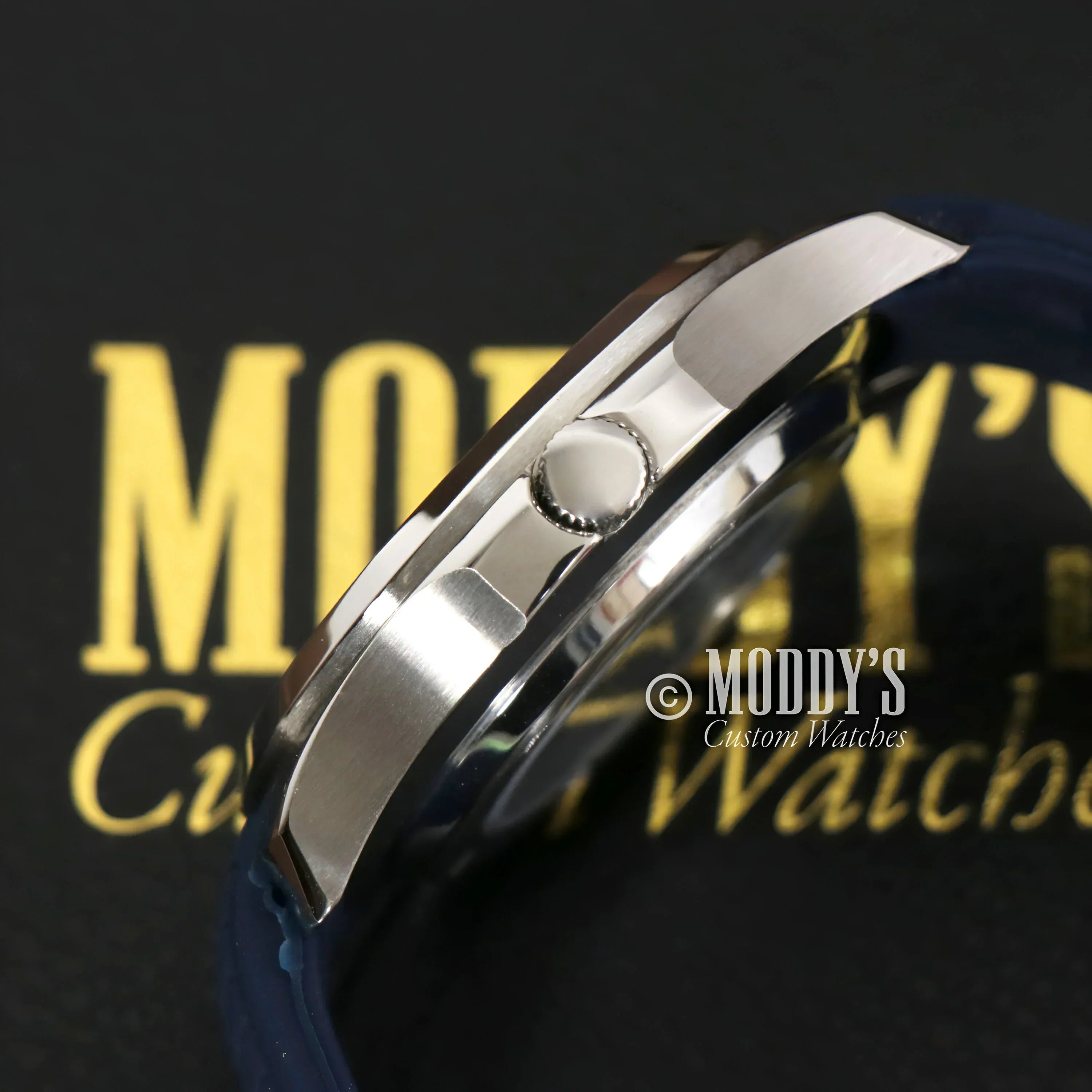 Silver wristwatch with blue band featuring Seiko NH35 automatic movement, Seikonaut Blue