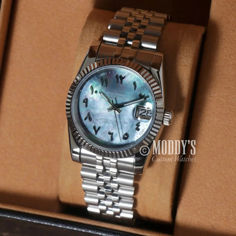Silver Seiko wristwatch with Arabic numerals from the Seikojust Arabic Cosmos collection