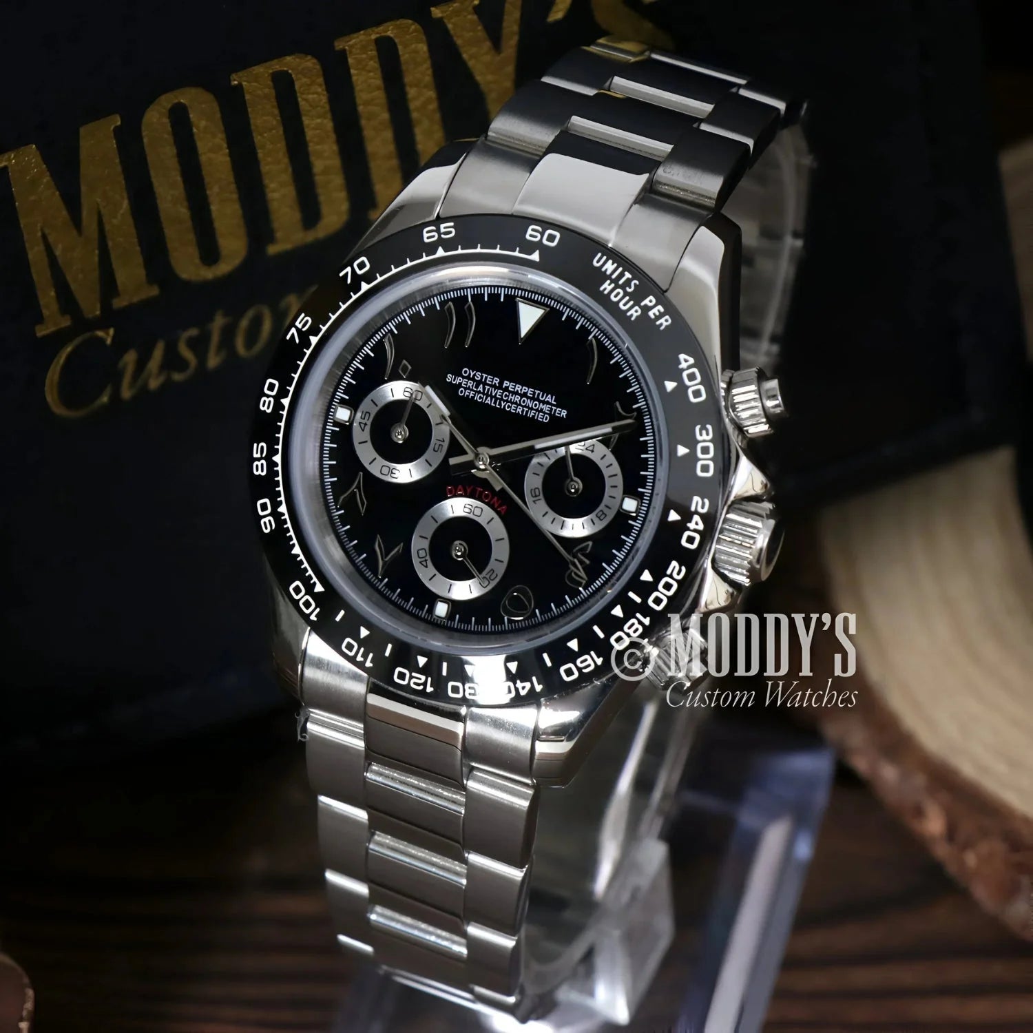 Silver Rolex Daytona wristwatch with Seiko VK63 hybrid movement in Seitona Arabic Black