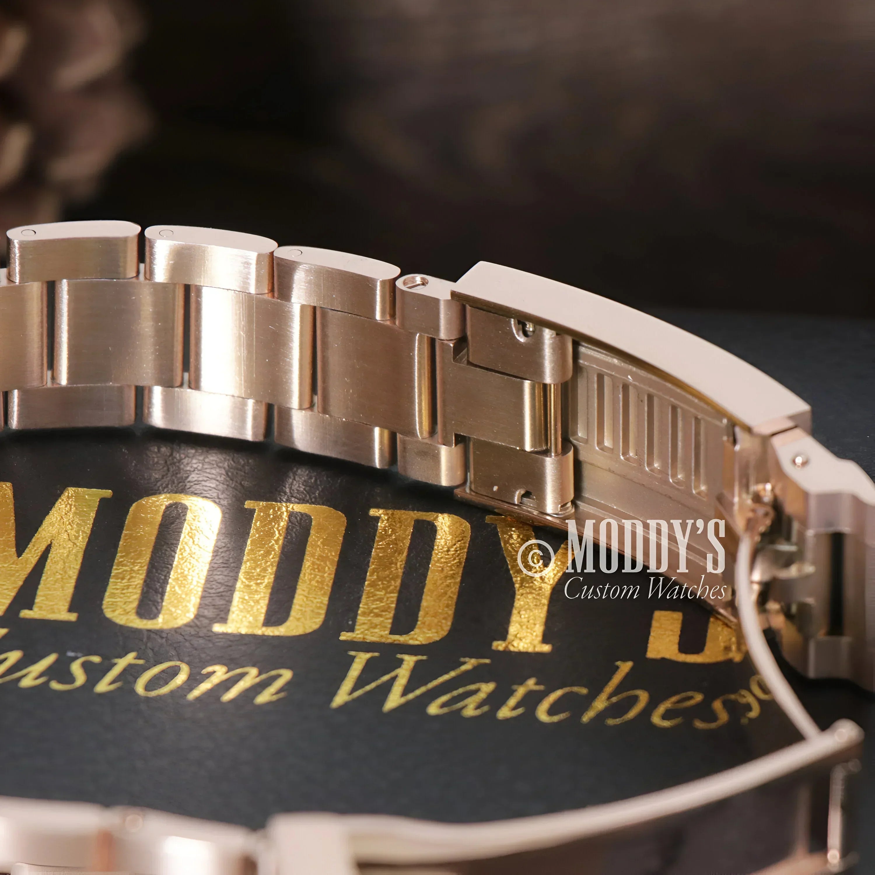 Metal watch band for Seitona Rose Gold Rainbow with Seiko VK63 hybrid movement design