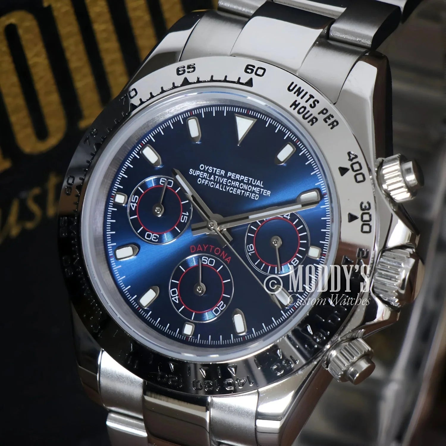 Silver and blue Daytona wristwatch featuring Seiko VK63 hybrid movement by Seitona