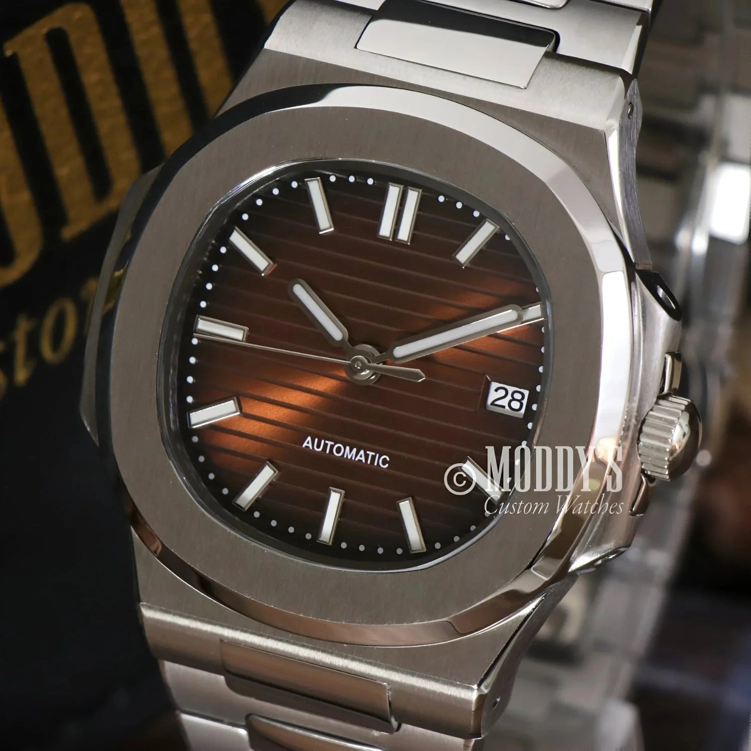 Silver automatic wristwatch Nautiko Brown features Seiko NH35 automatic movement