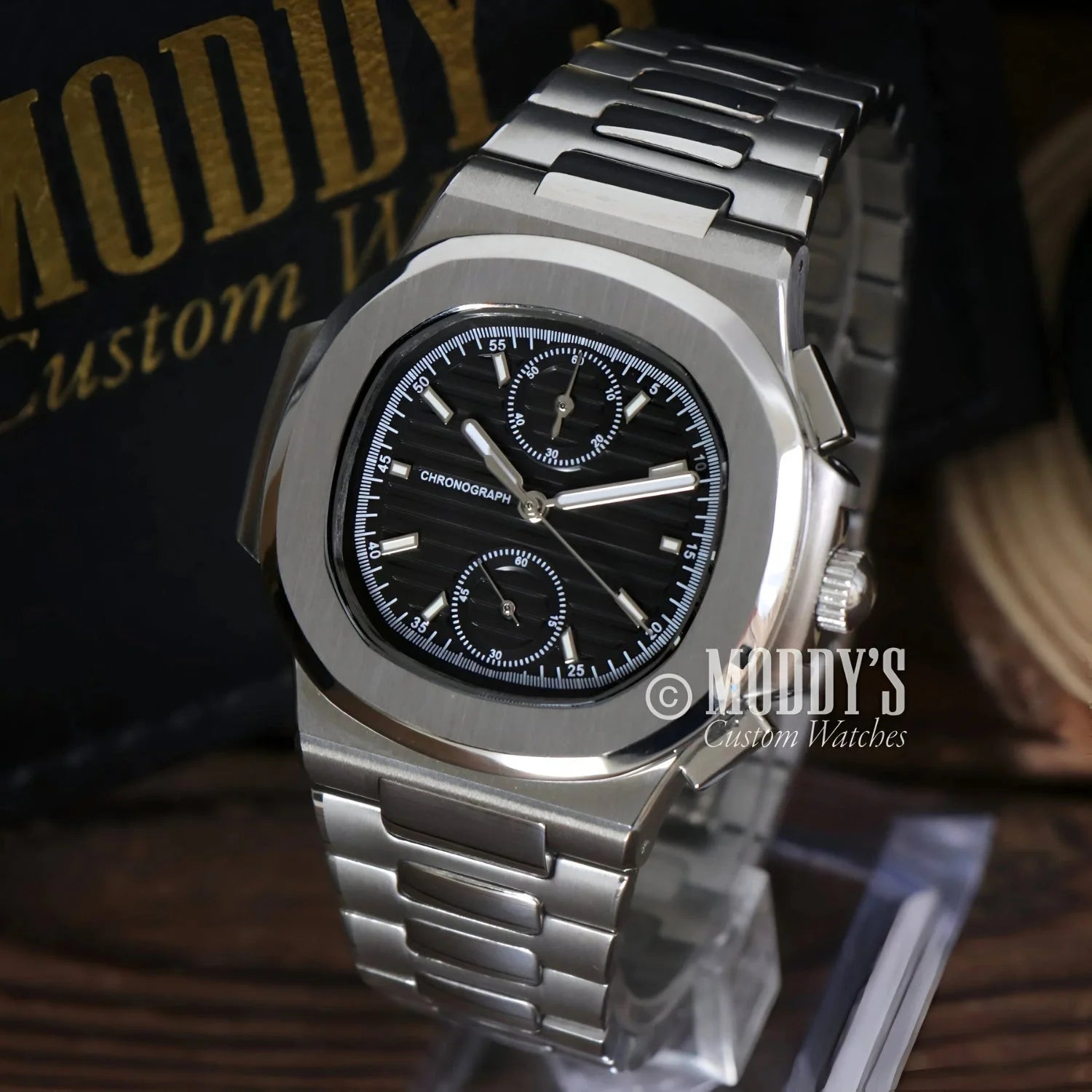 Silver chronograph wristwatch Nautiko Chrono Black with Seiko VK61 hybrid movement