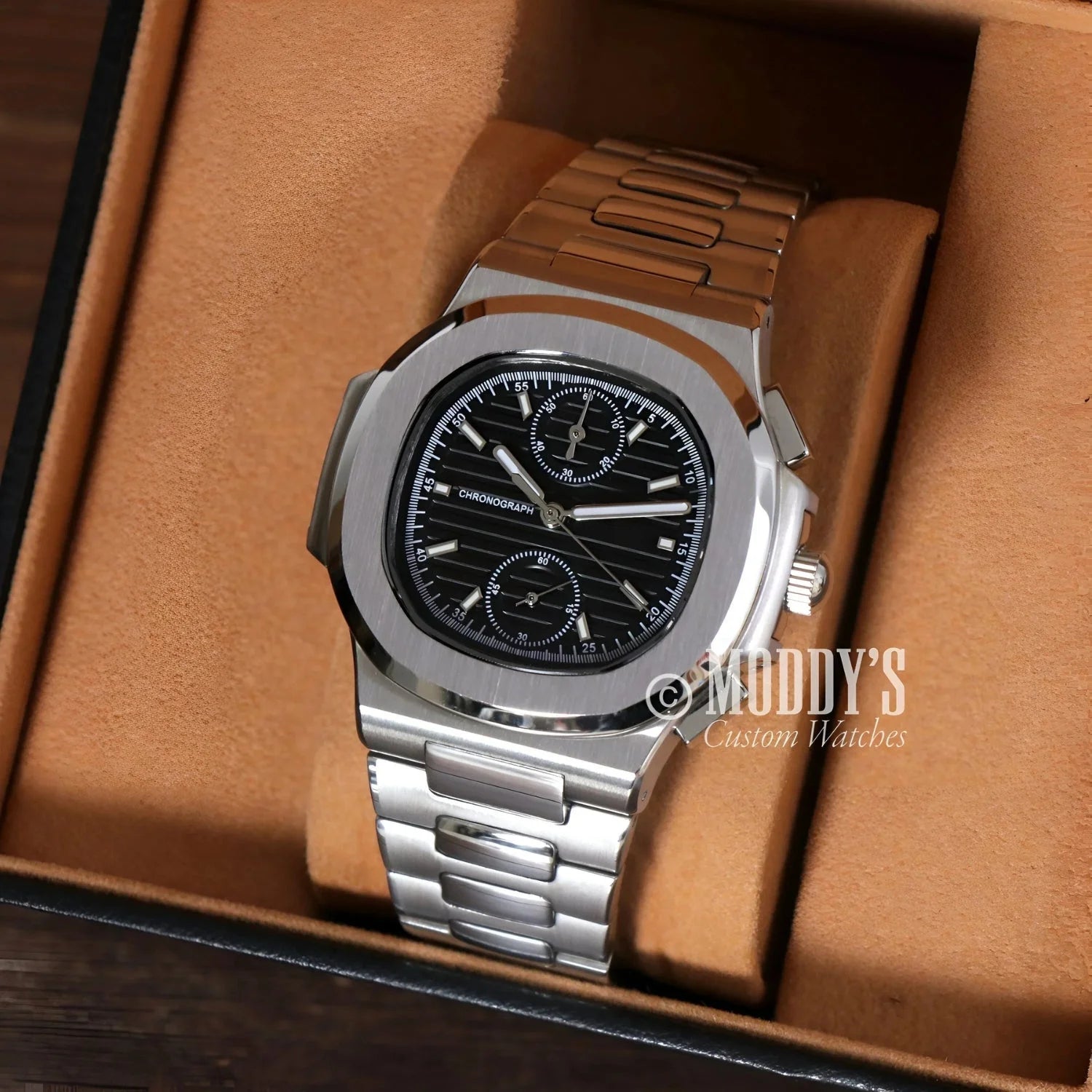 Silver chronograph wristwatch Nautiko Chrono Black with Seiko VK61 hybrid movement