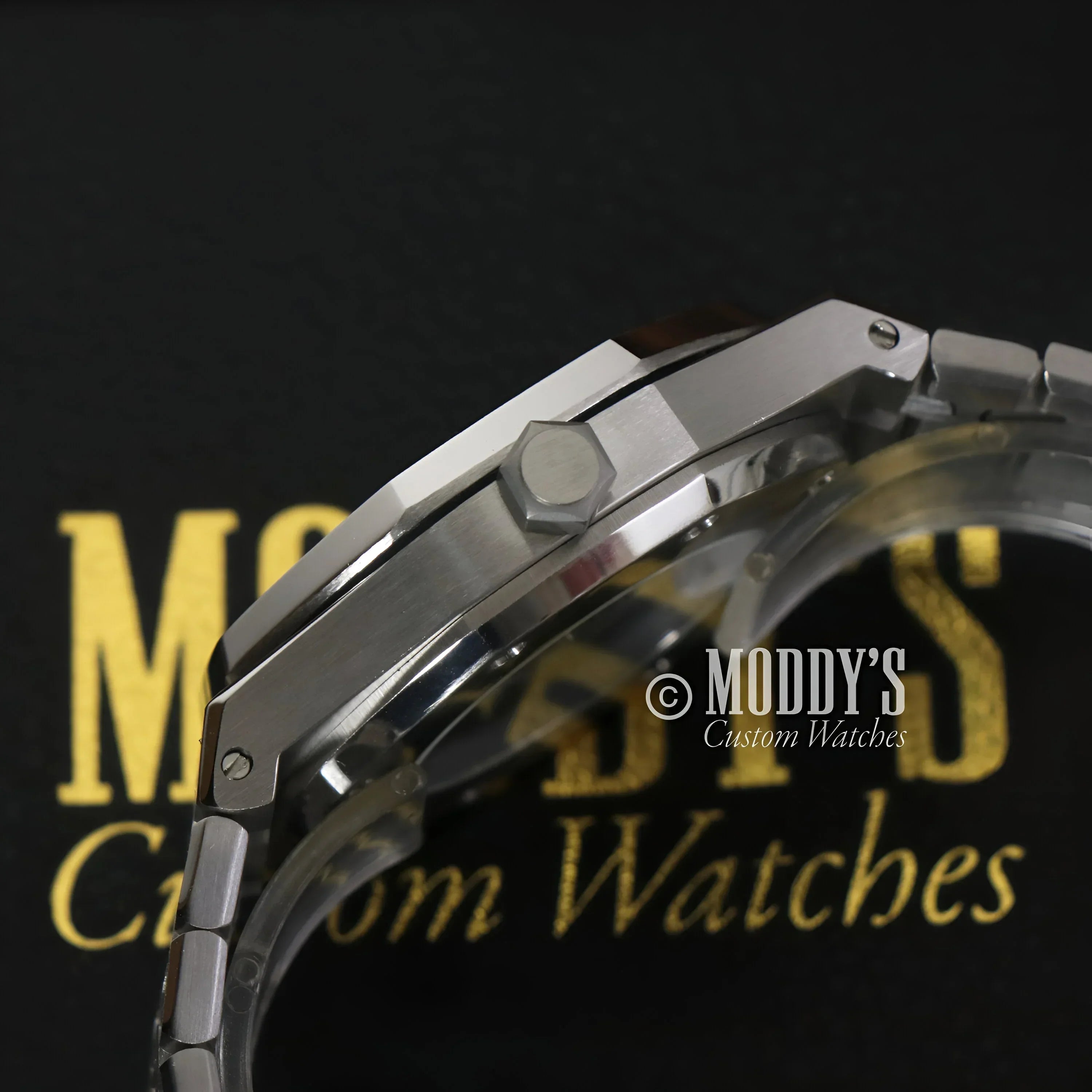 Silver wristwatch with octagonal bezel in Royal Seikoak | Blue, featuring Seiko NH35 automatic