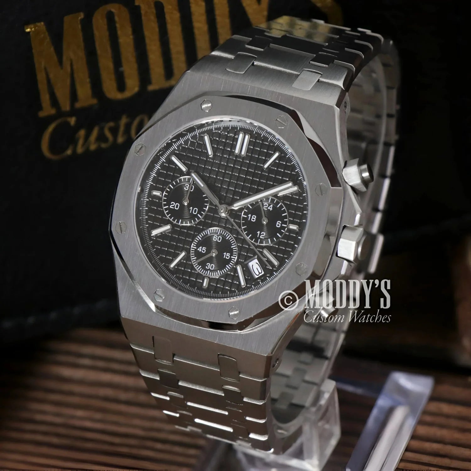 Silver Chronograph wristwatch from Royal Seikoak featuring Seiko VK63 hybrid movement
