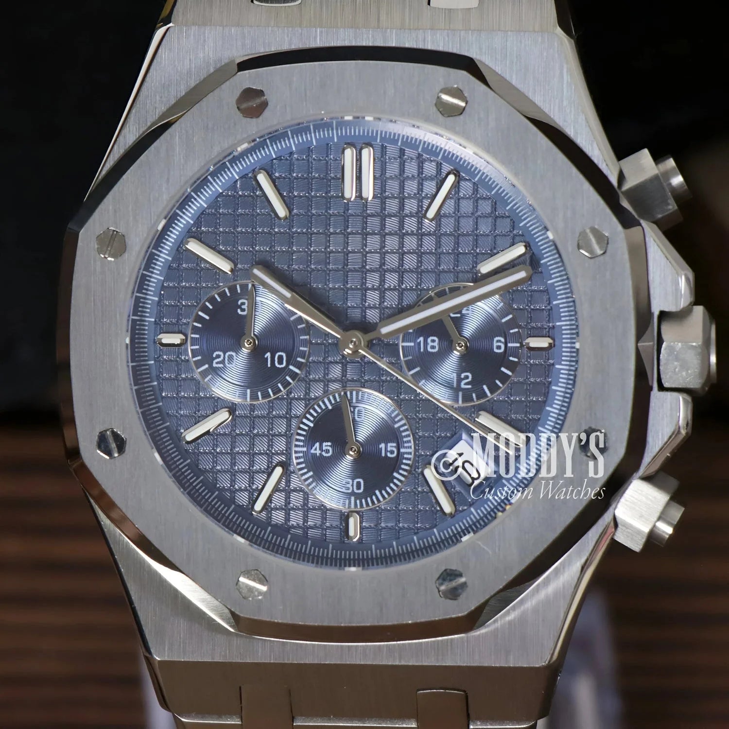 Silver-toned chronograph wristwatch Royal Seikoak with VK63 hybrid movement