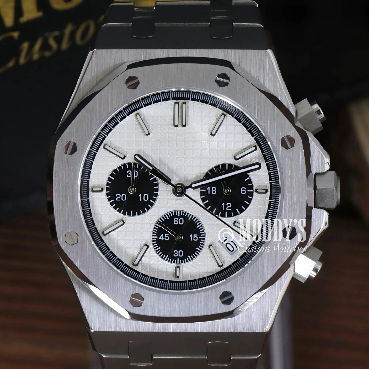 Silver chronograph wristwatch Royal Seikoak Chrono Panda with Seiko VK63 hybrid movement