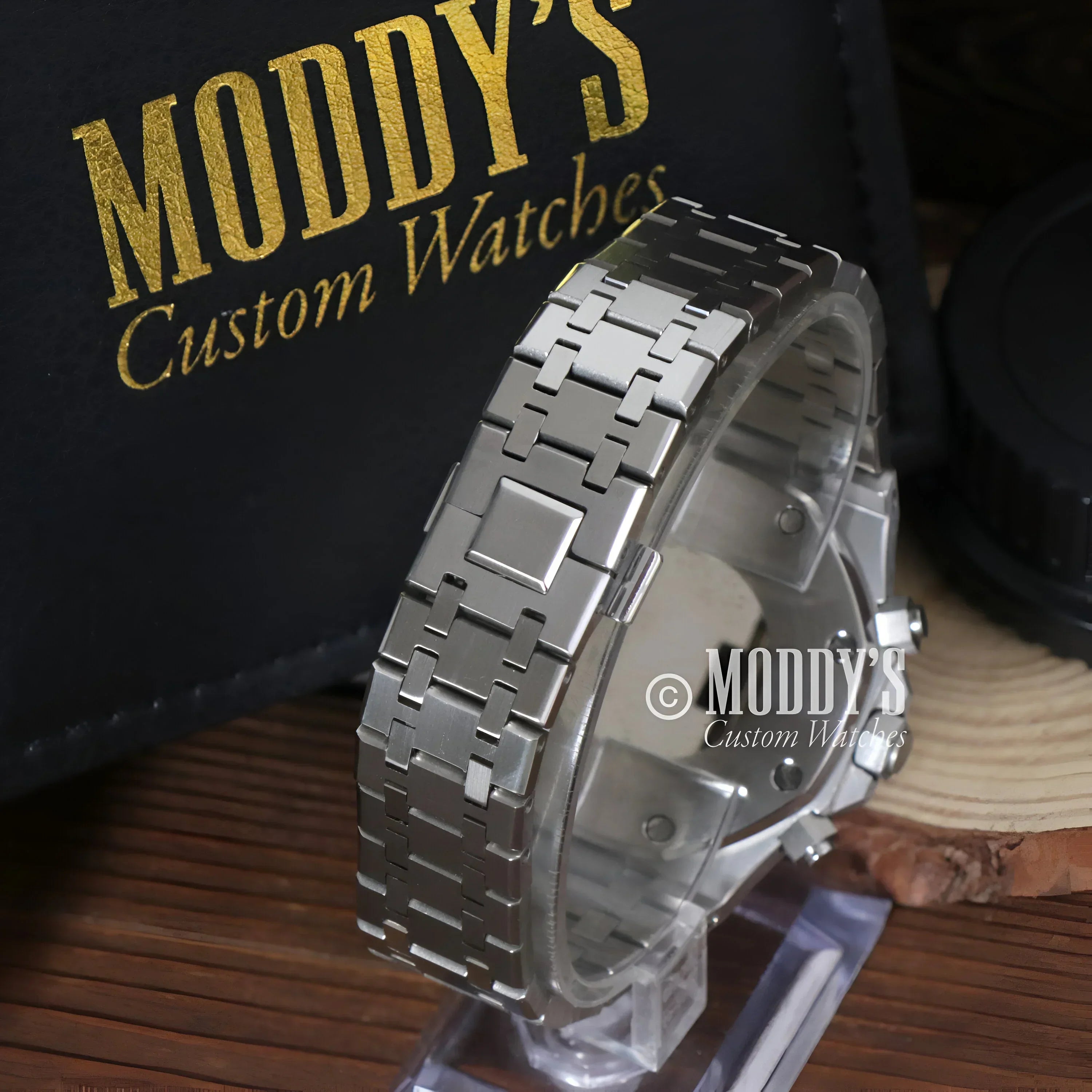 Silver metal watch band for Royal Seikoak Chrono Panda with Seiko VK63 hybrid movement
