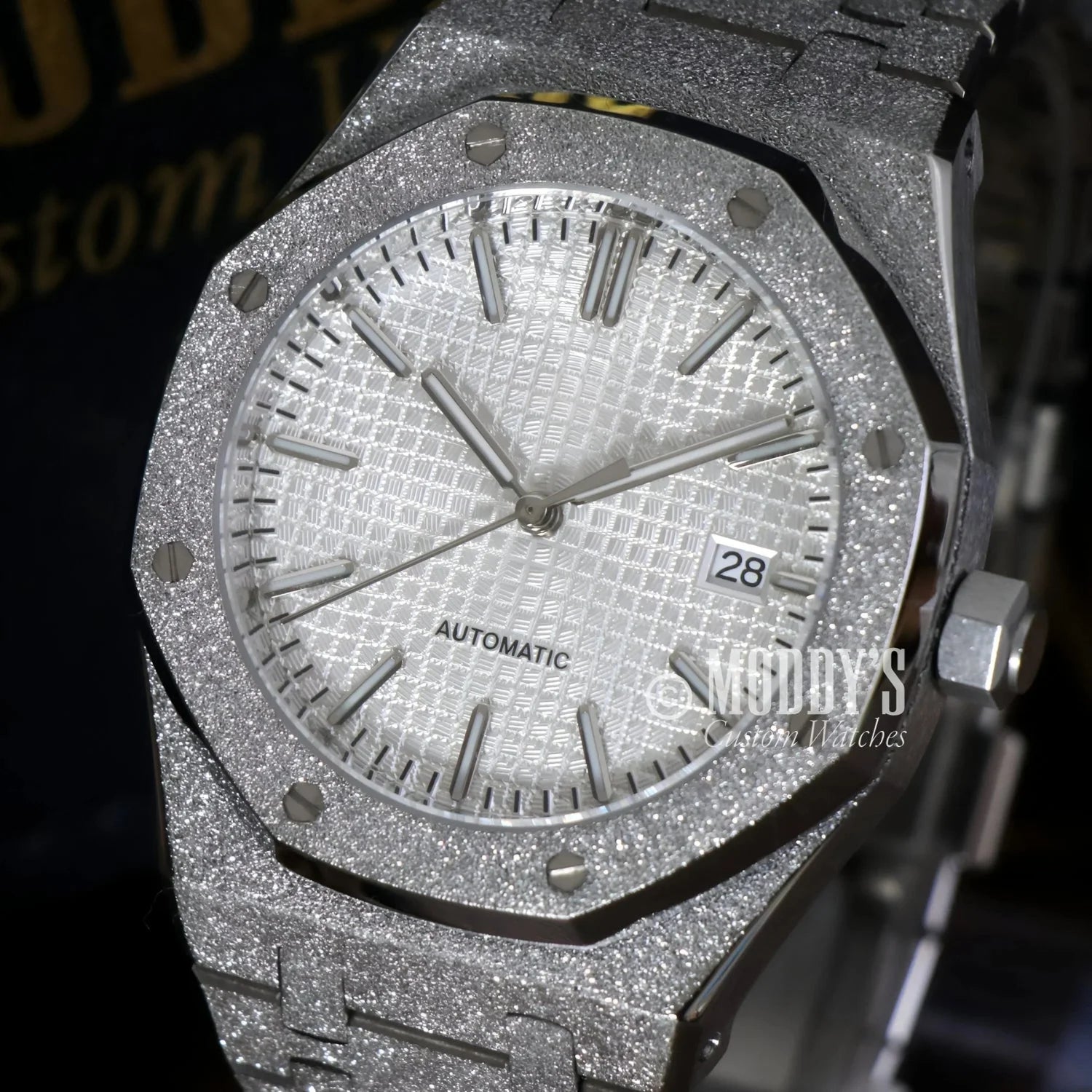 Silver-toned automatic wristwatch Royal Seikoak with NH35 automatic movement