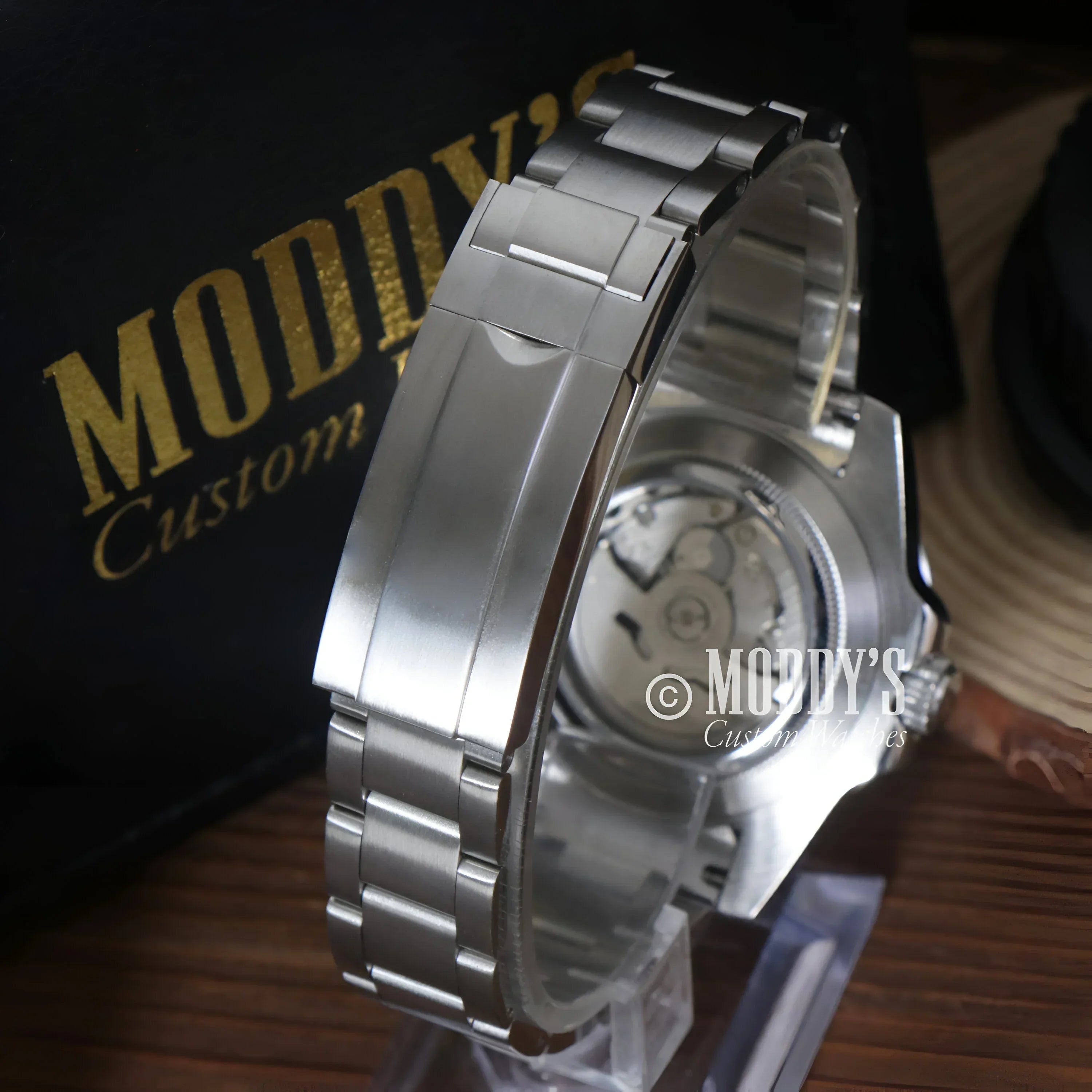 Silver Seikomariner Kermit wristwatch showcasing Seiko NH35 automatic movement